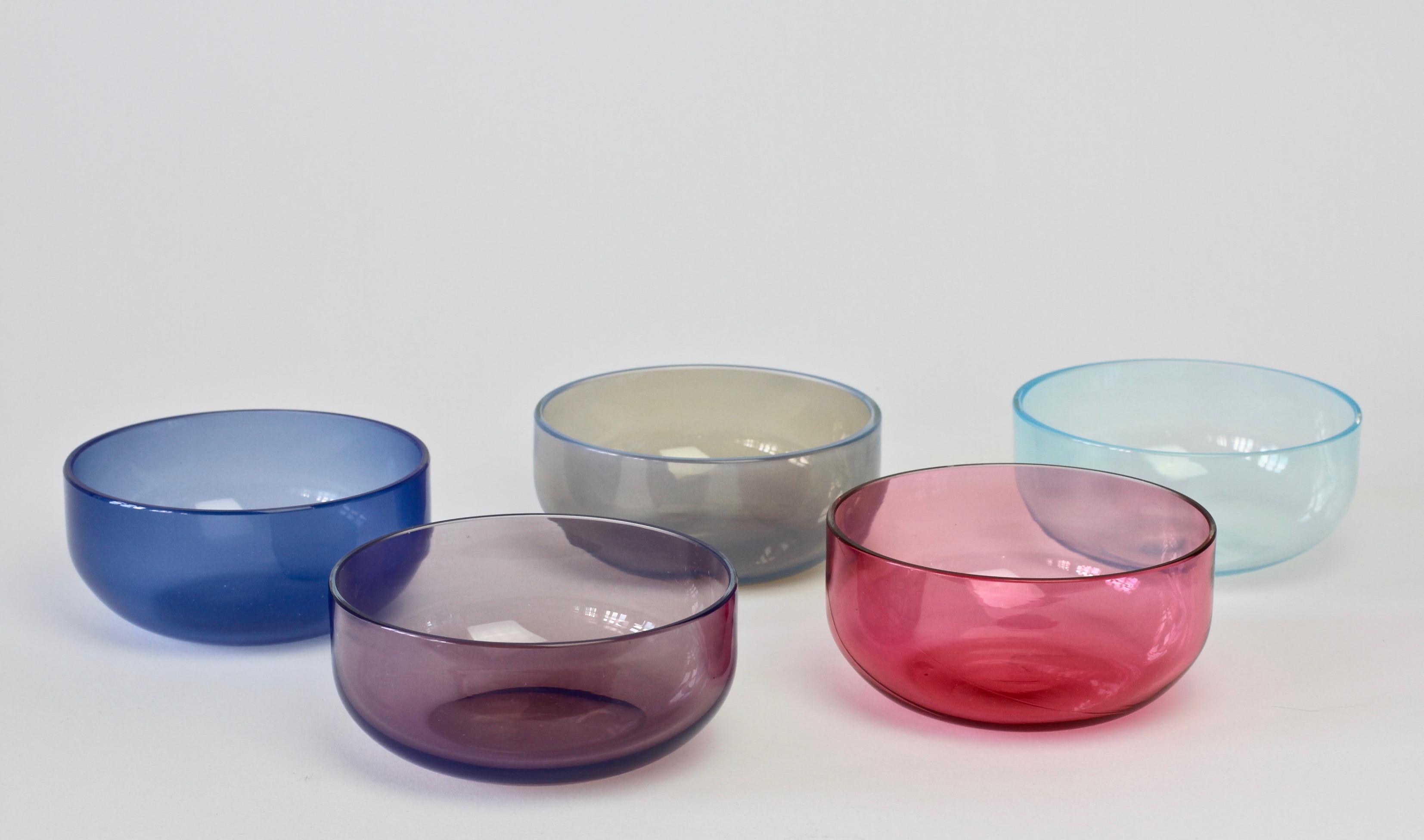 Set von lebhaft farbenfrohen Glasschalen von Antonio da Ros für Cenedese aus Muranoglas im Zustand „Gut“ im Angebot in Landau an der Isar, Bayern