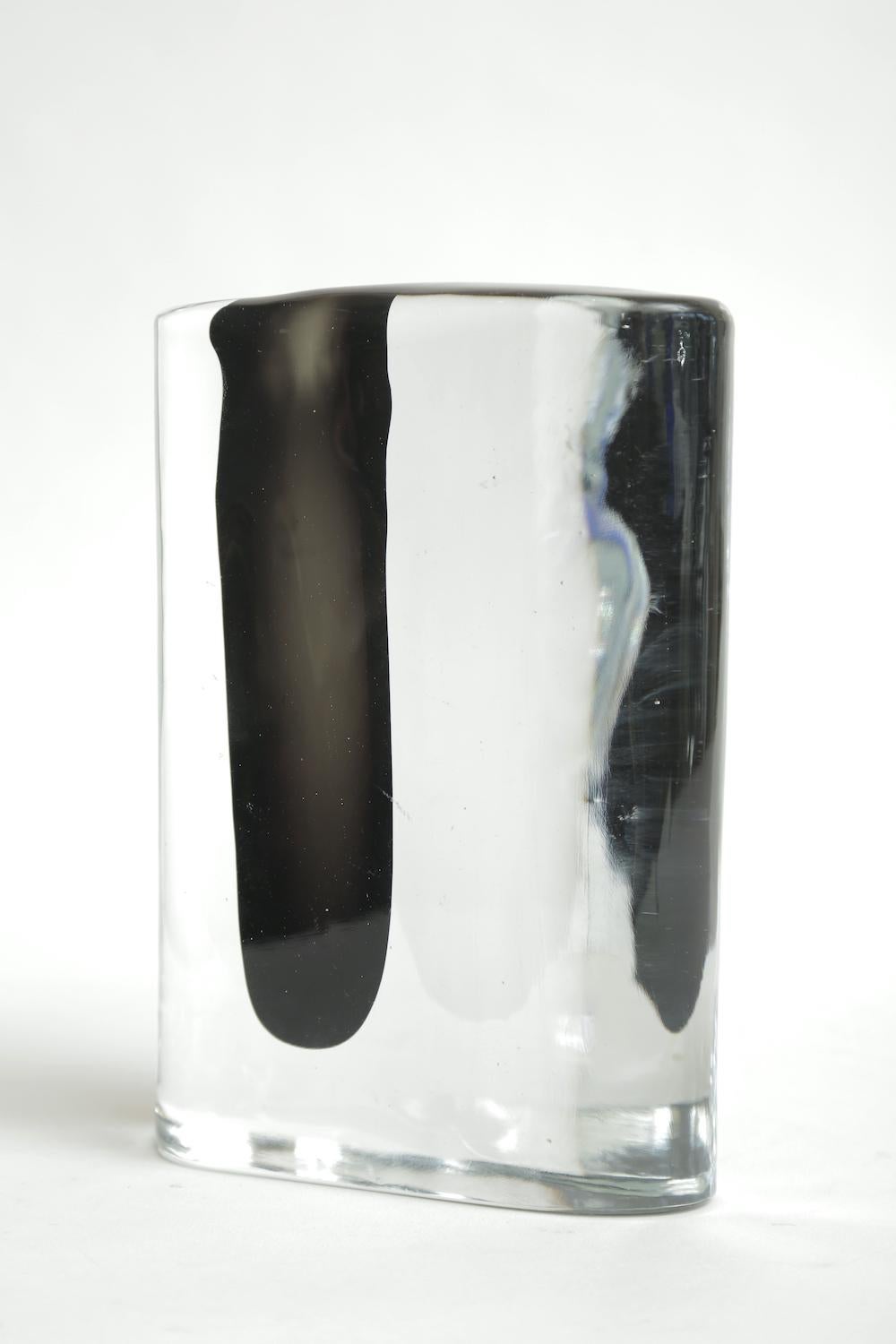 Late 20th Century Cenedese Murano Black and Clear Glass Vase Vintage