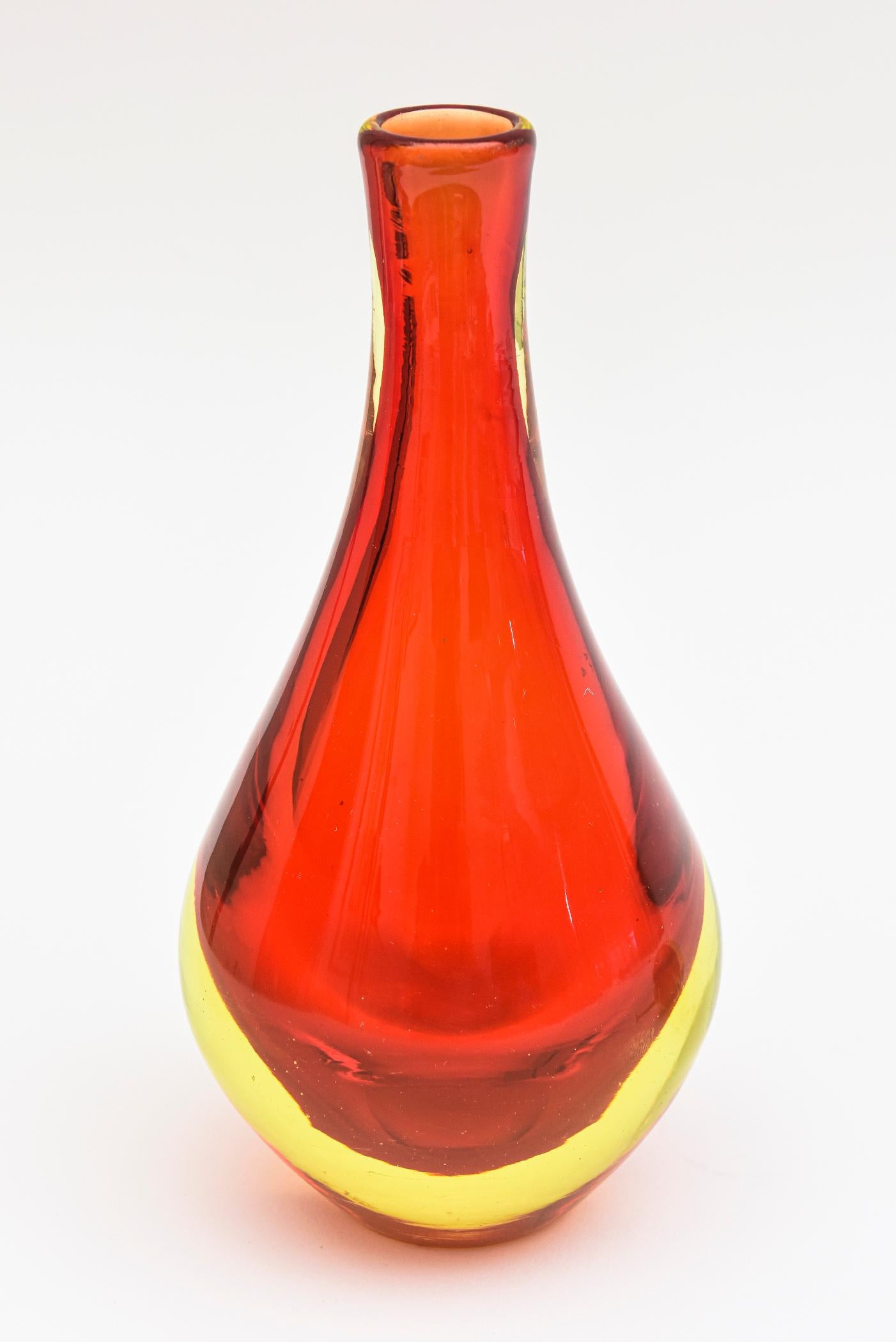 Mid-20th Century Antonio da Ros for Cenedese Murano Sommerso Red Yellow Glass Decanter Bottle For Sale