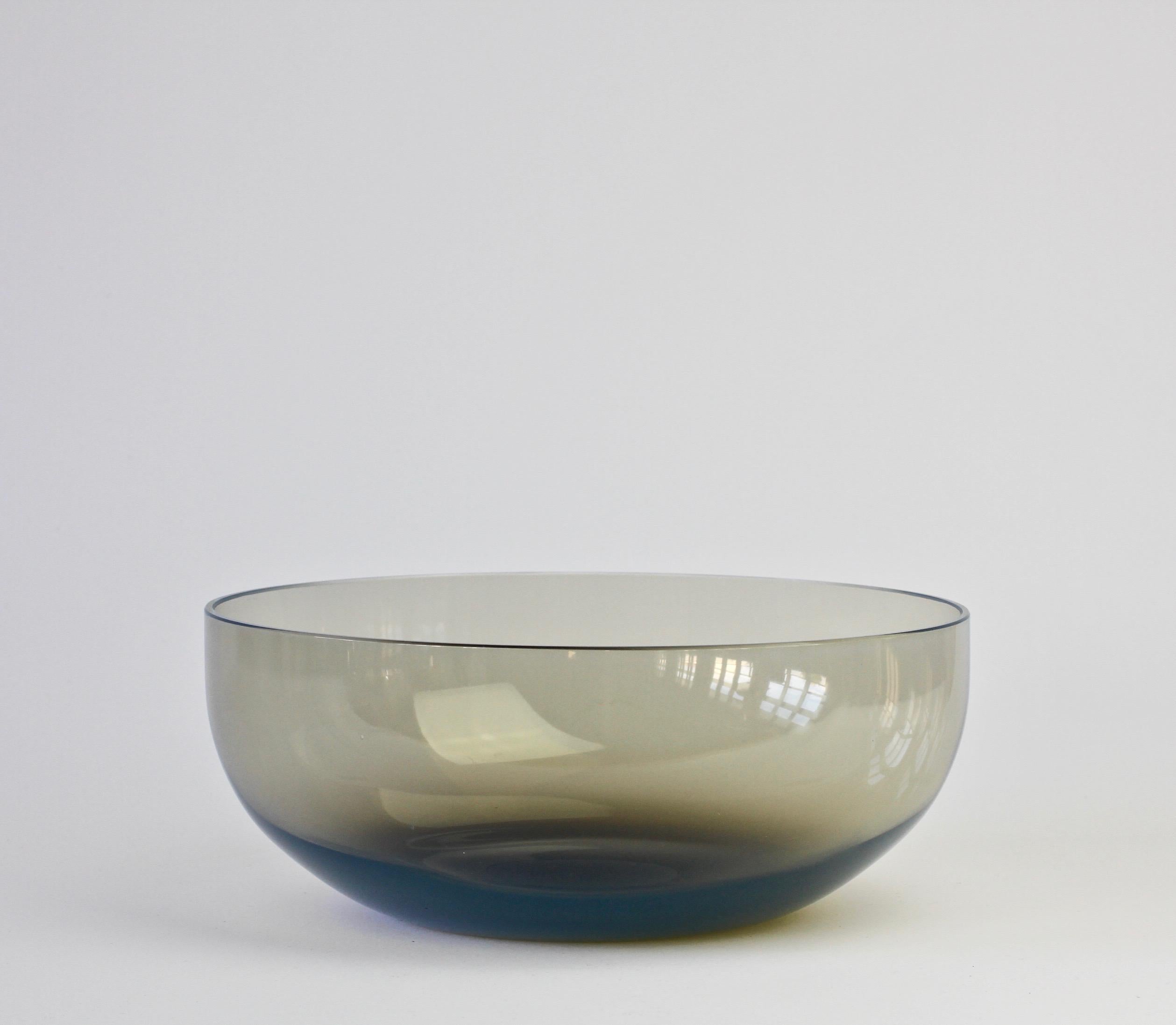 Mid-Century Modern Antonio da Ros for Cenedese 'Smoked' Gray Vintage Murano Glass Bowl or Dish For Sale