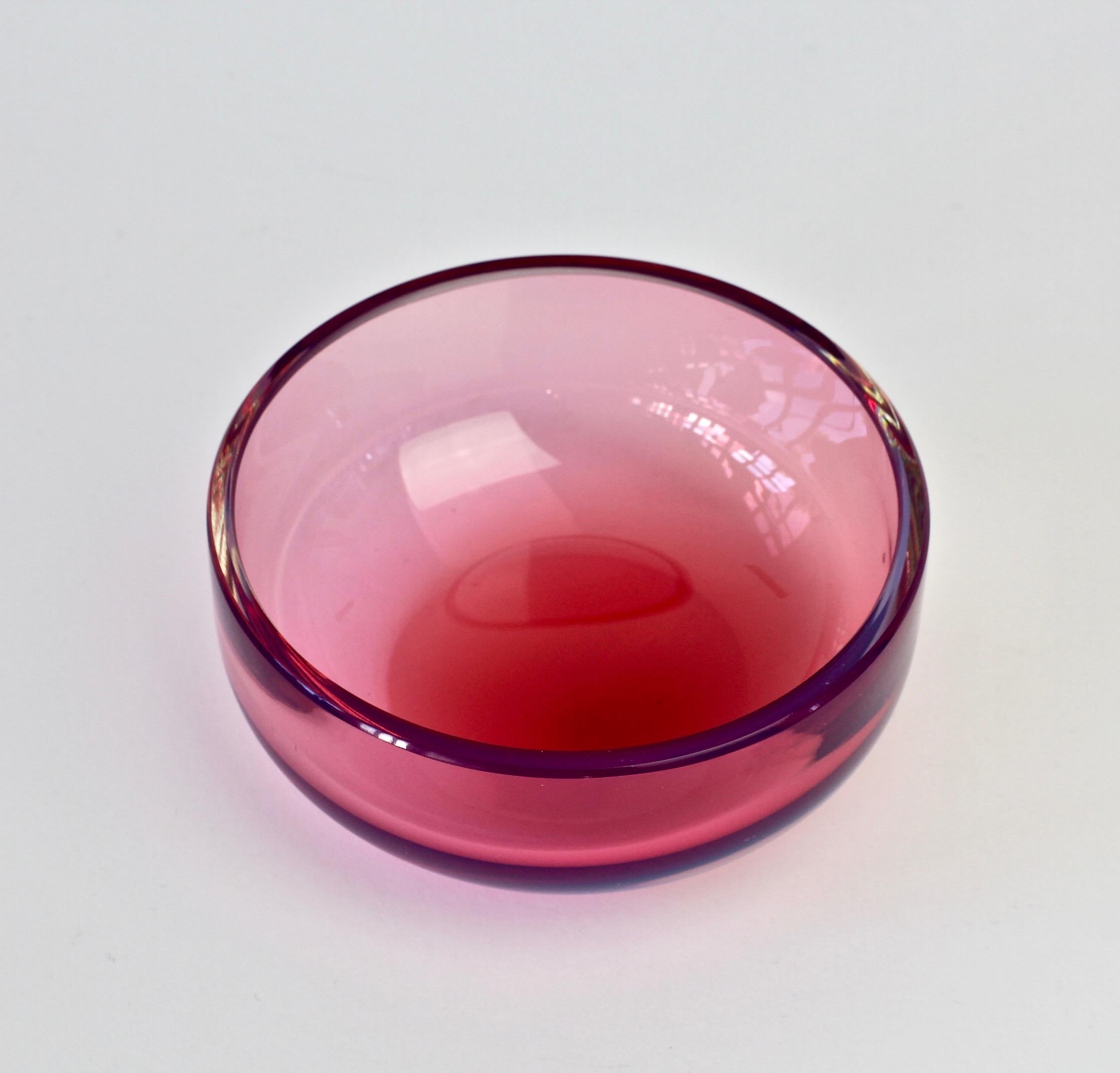 Antonio da Ros for Cenedese Vibrant Pink and Purple Colored Murano Glass Bowl im Zustand „Gut“ in Landau an der Isar, Bayern