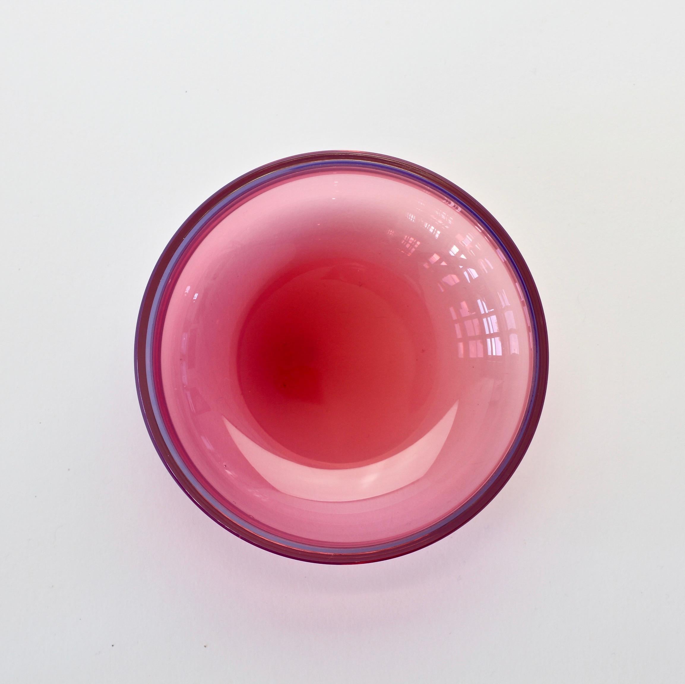 20th Century Antonio da Ros for Cenedese Vibrant Pink and Purple Colored Murano Glass Bowl