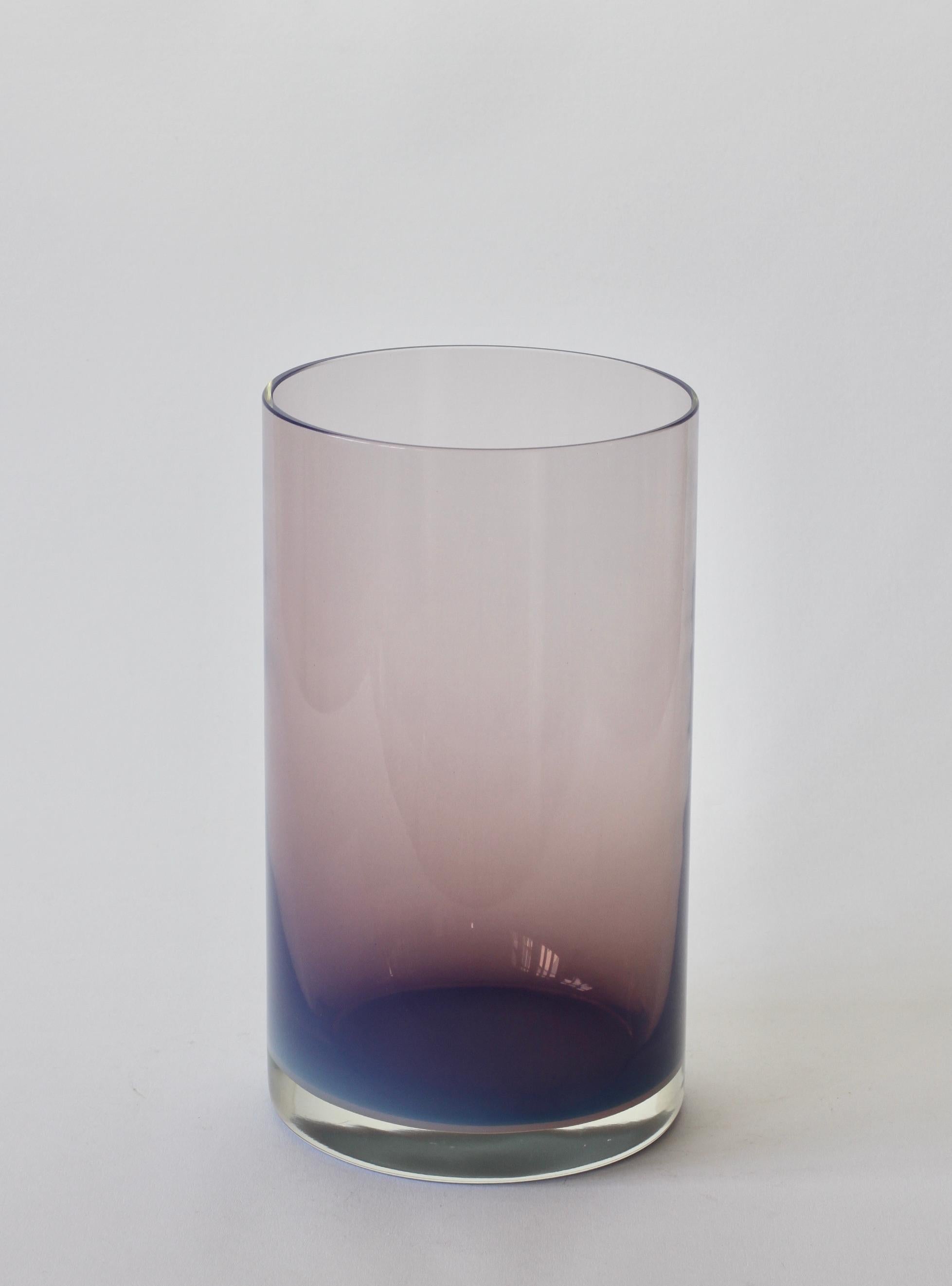 20th Century Antonio da Ros for Cenedese Vibrantly Lilac Pink Colored Murano Glass Vase For Sale