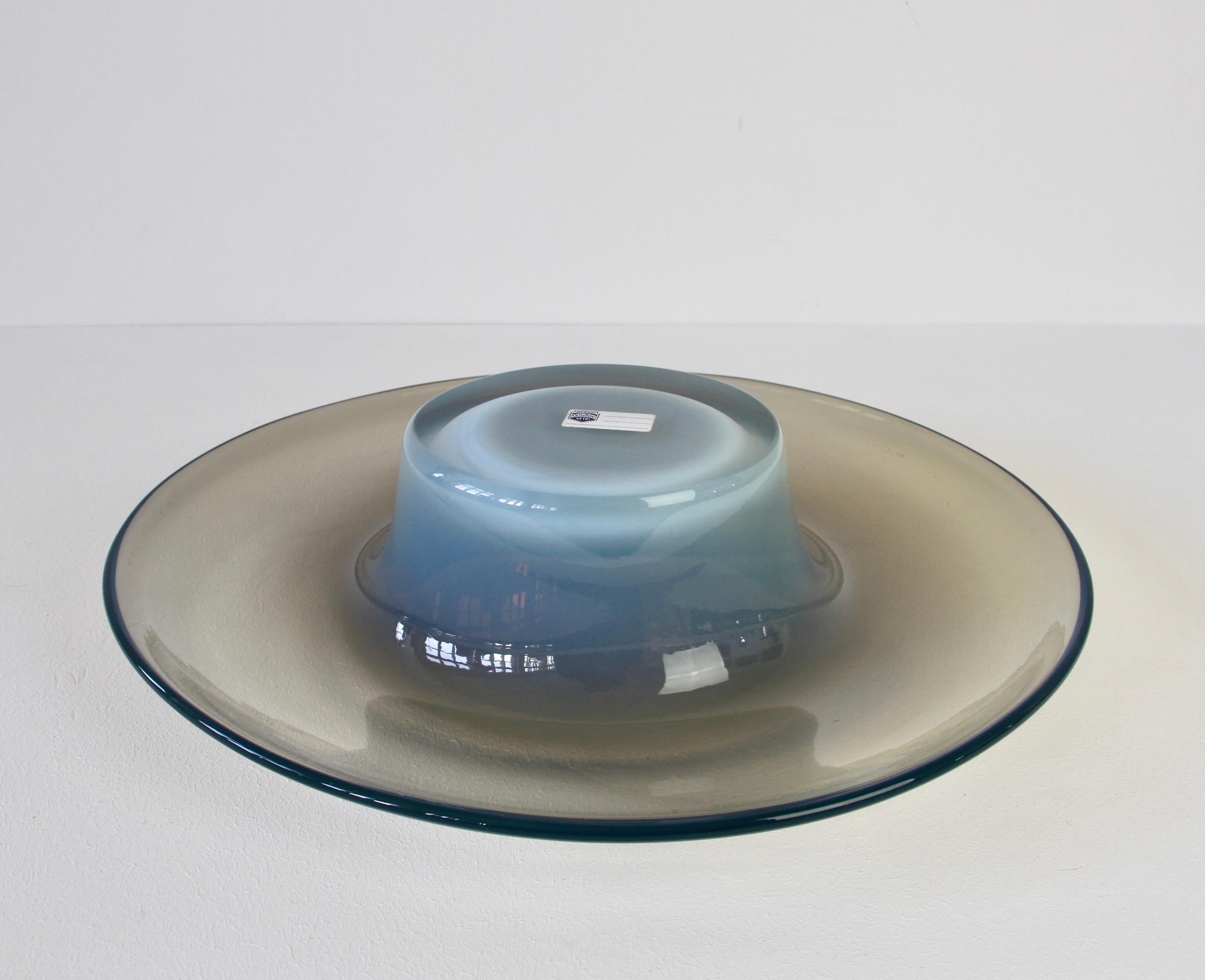 20th Century Antonio da Ros for Cenedese Vintage Italian Murano Opaline Glass Serving Bowl