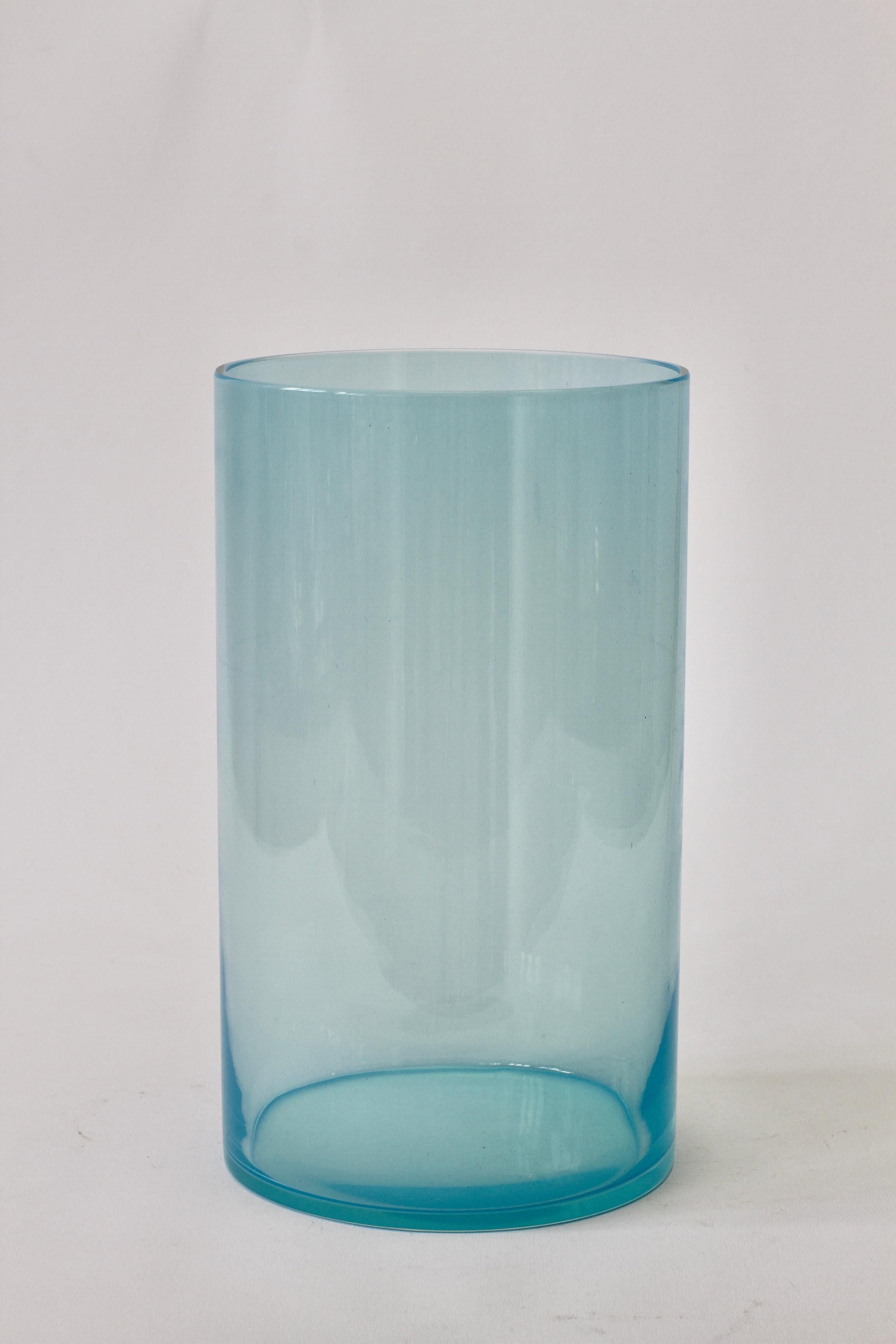 Stunning midcentury, vintage 'Opalino' Murano glass vase or vessel designed by Antonio da Ros for Cenedese, circa 1970-1990 Wonderful translucent color (colour) of vibrant lilac / aubergine . Simplistic yet elegant form - almost futuristic.

Vase