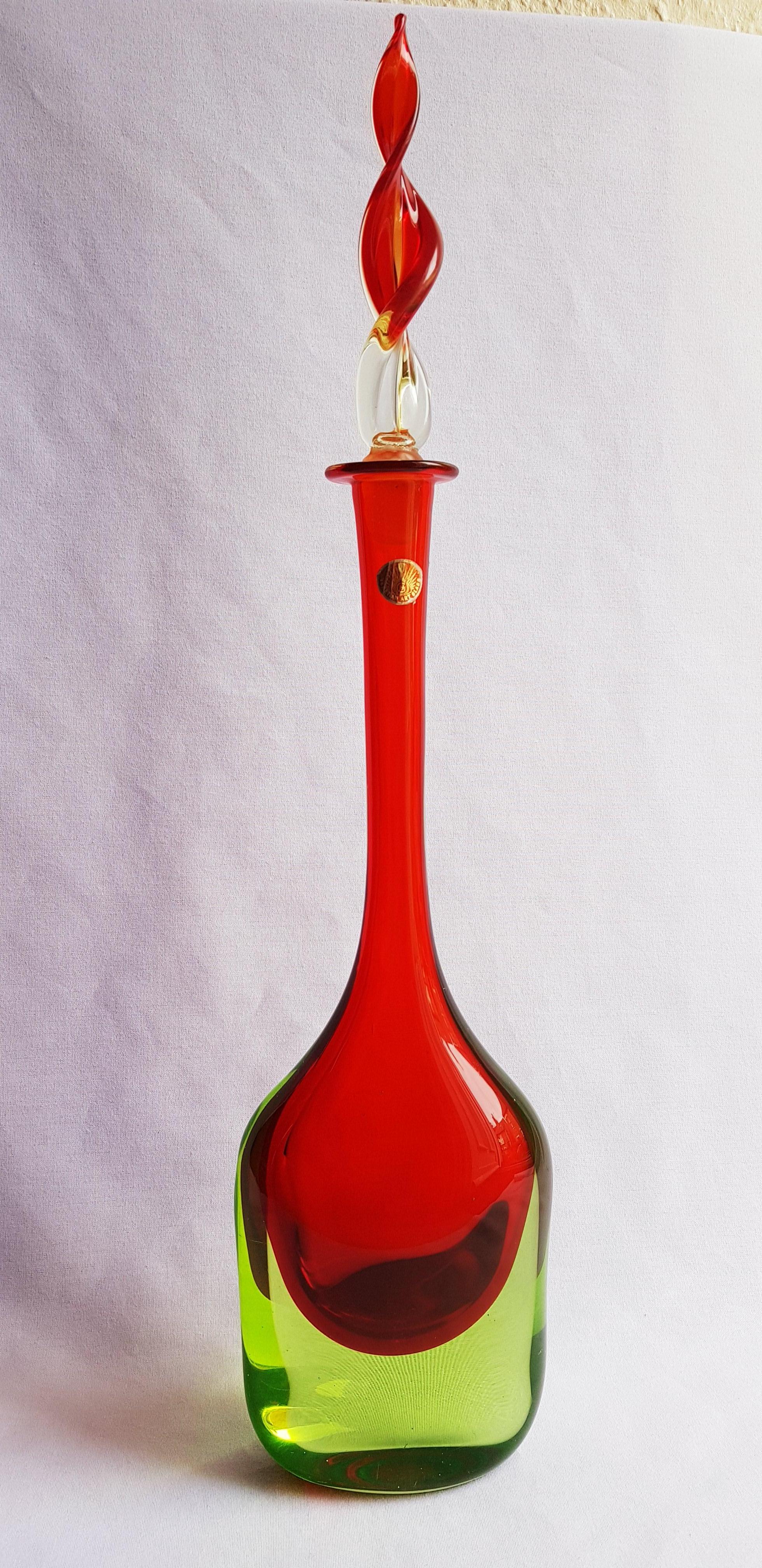 Antonio da Ros for Seguso vetri D'arte large uranium Bottle (50cm) In Excellent Condition For Sale In Grantham, GB
