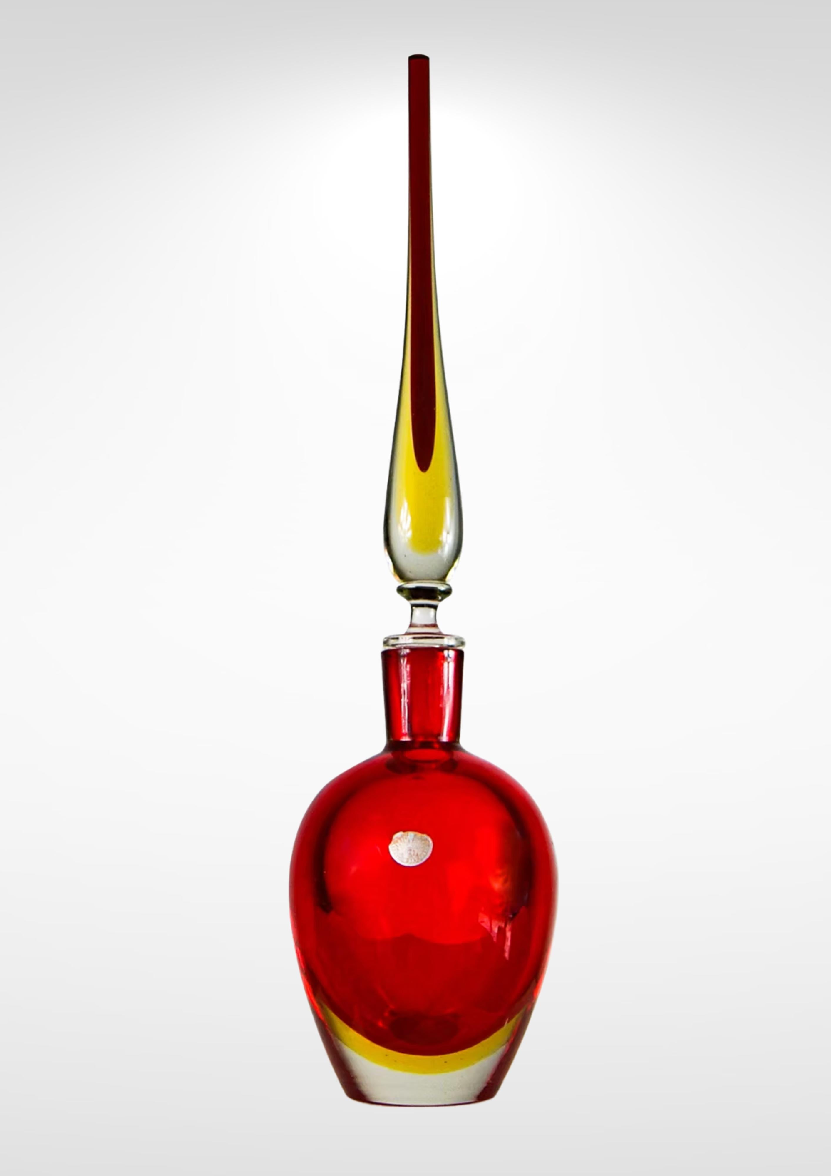 Antonio da Ros Decantador alto con tapón de cristal de Murano Sommerso Moderno de mediados de siglo en venta