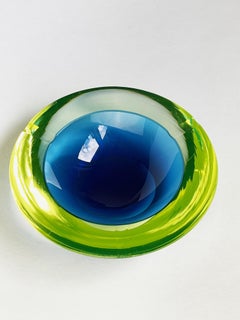 Cendrier en verre de Murano Cenedese jaune et bleu, Antonio Da Ros Sommerso, 1970 Italie