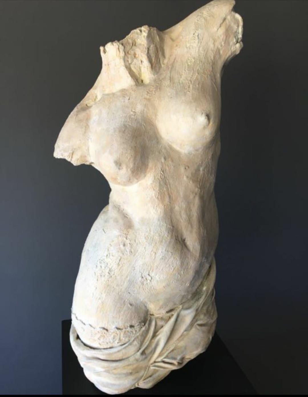 Antonio Da Silva Nude Sculpture - Lacere