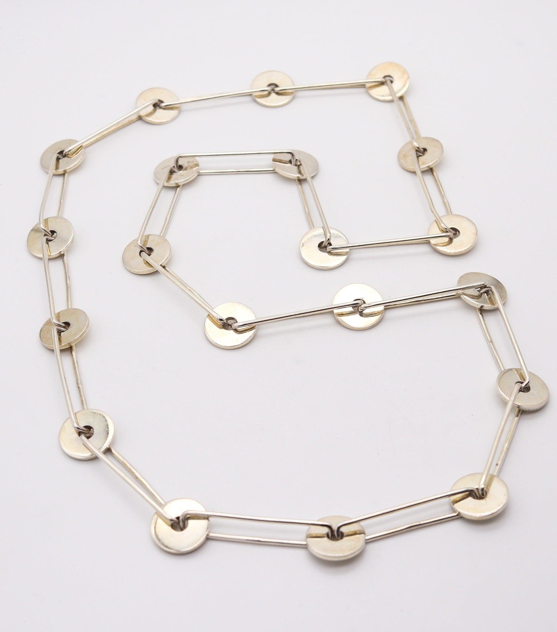 ANTONIO FALLACI 1970 Italy Geometric Modernist Long Sautoir In .925 Sterling In Excellent Condition For Sale In Miami, FL