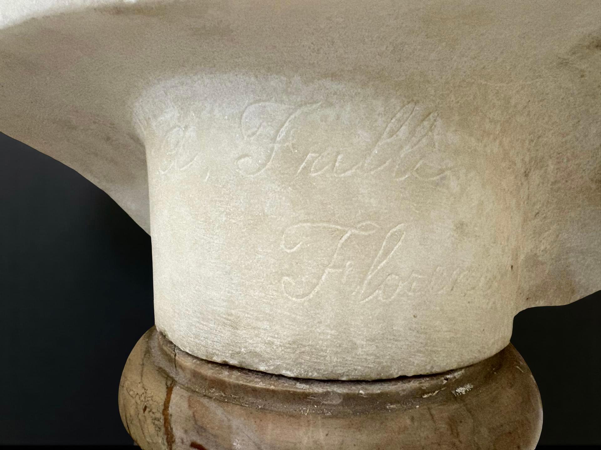 Busto in Marmo Statuario della Venere Italica seconda metà XIX secolo Firmato in vendita 9