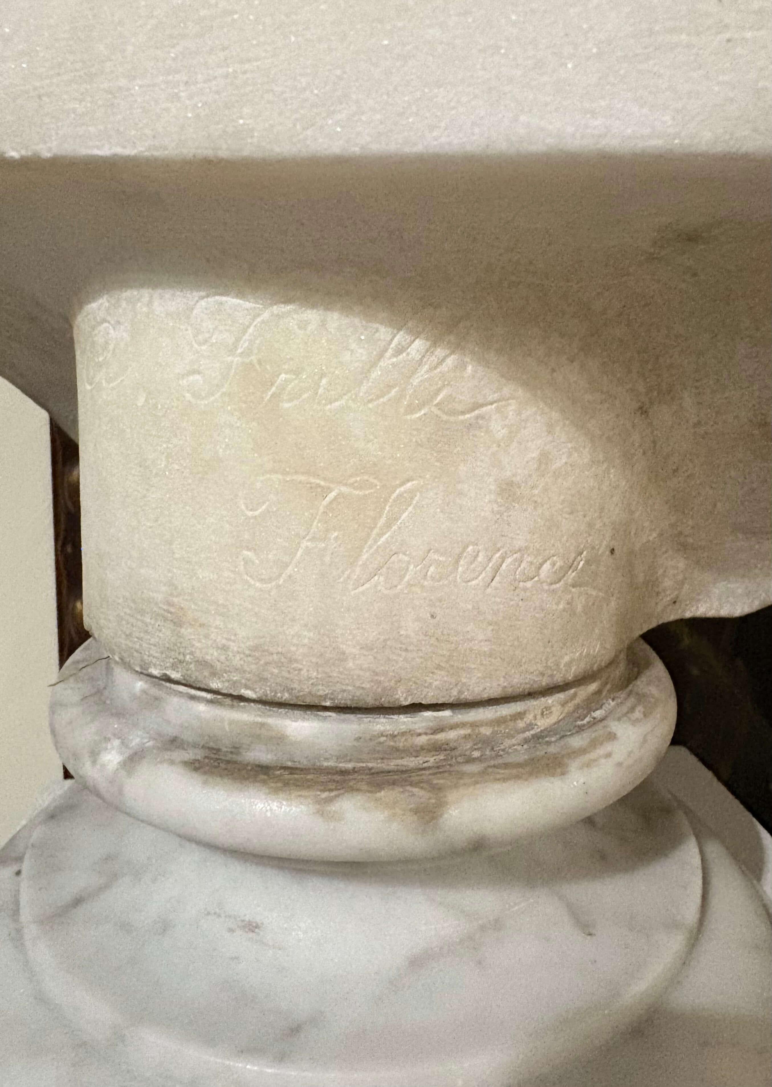 Busto in Marmo Statuario della Venere Italica seconda metà XIX secolo Firmato in vendita 10
