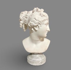 Busto in Marmo Statuario della Venere Italica seconda metà XIX secolo Firmato