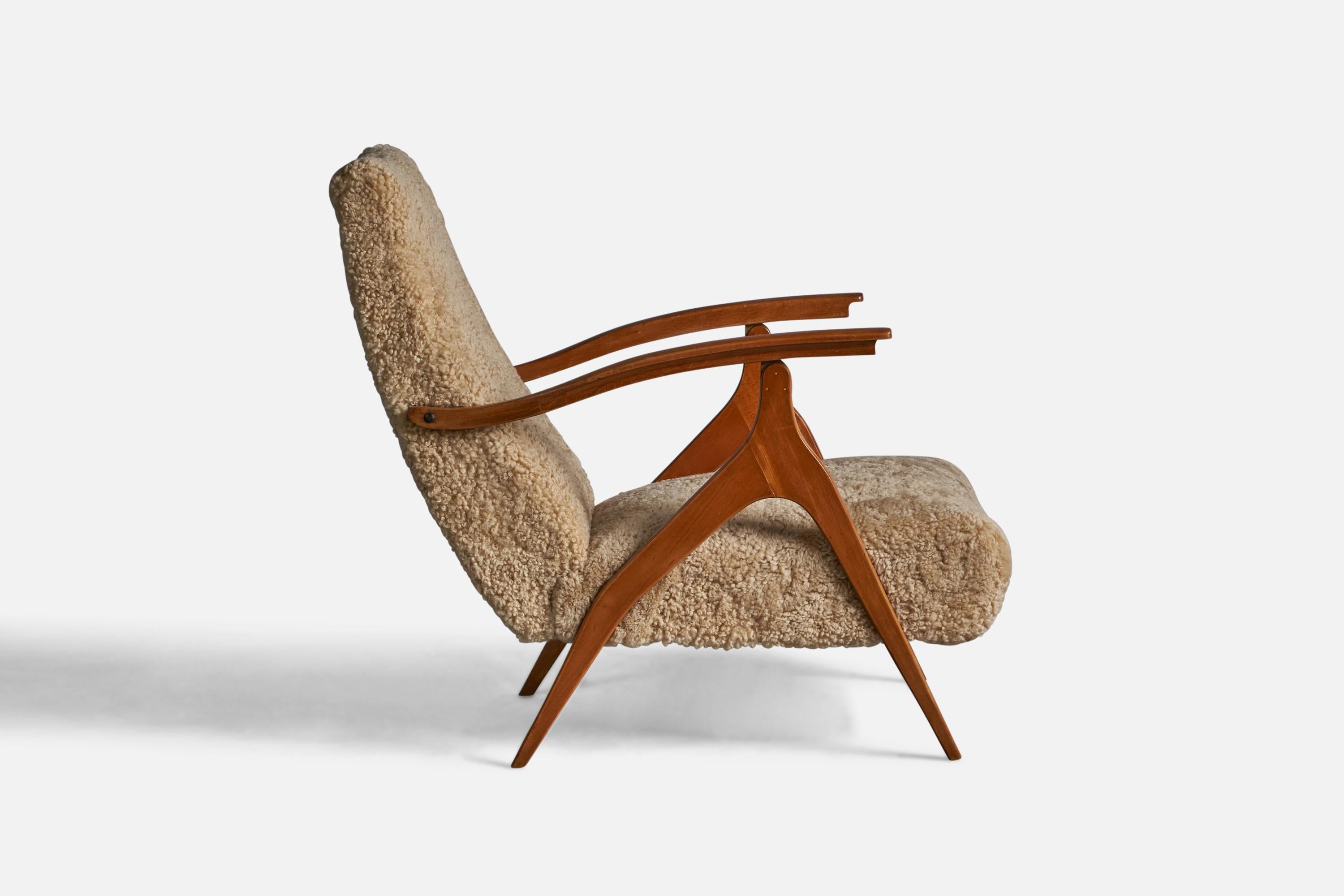 Antonio Gorgone, Lounge Chairs, Wood, Shearling, Italy, 1950s In Good Condition In High Point, NC