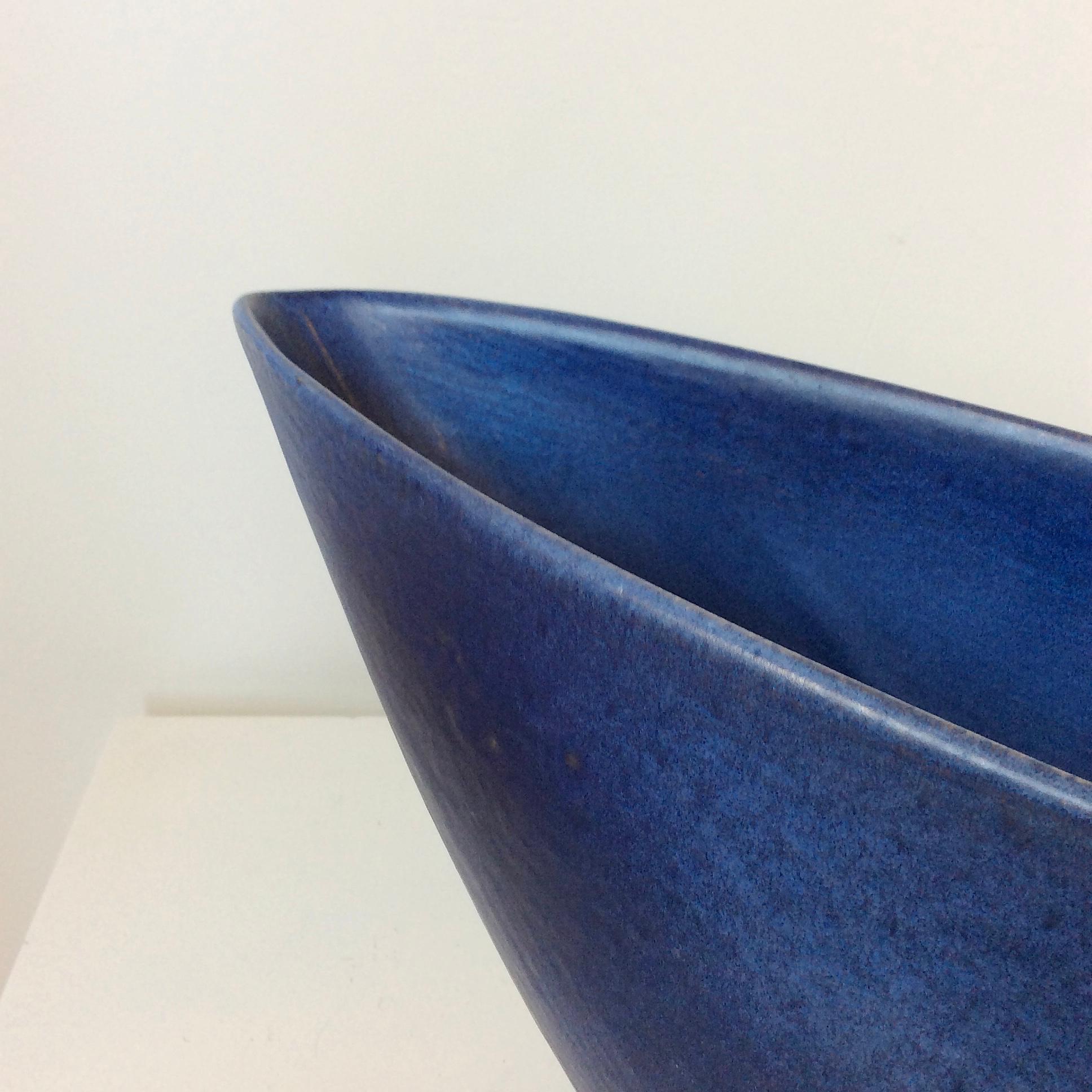 Antonio Lampecco Signed Large Ceramic Blue Vase, circa 1970, Belgium In Good Condition For Sale In Brussels, BE