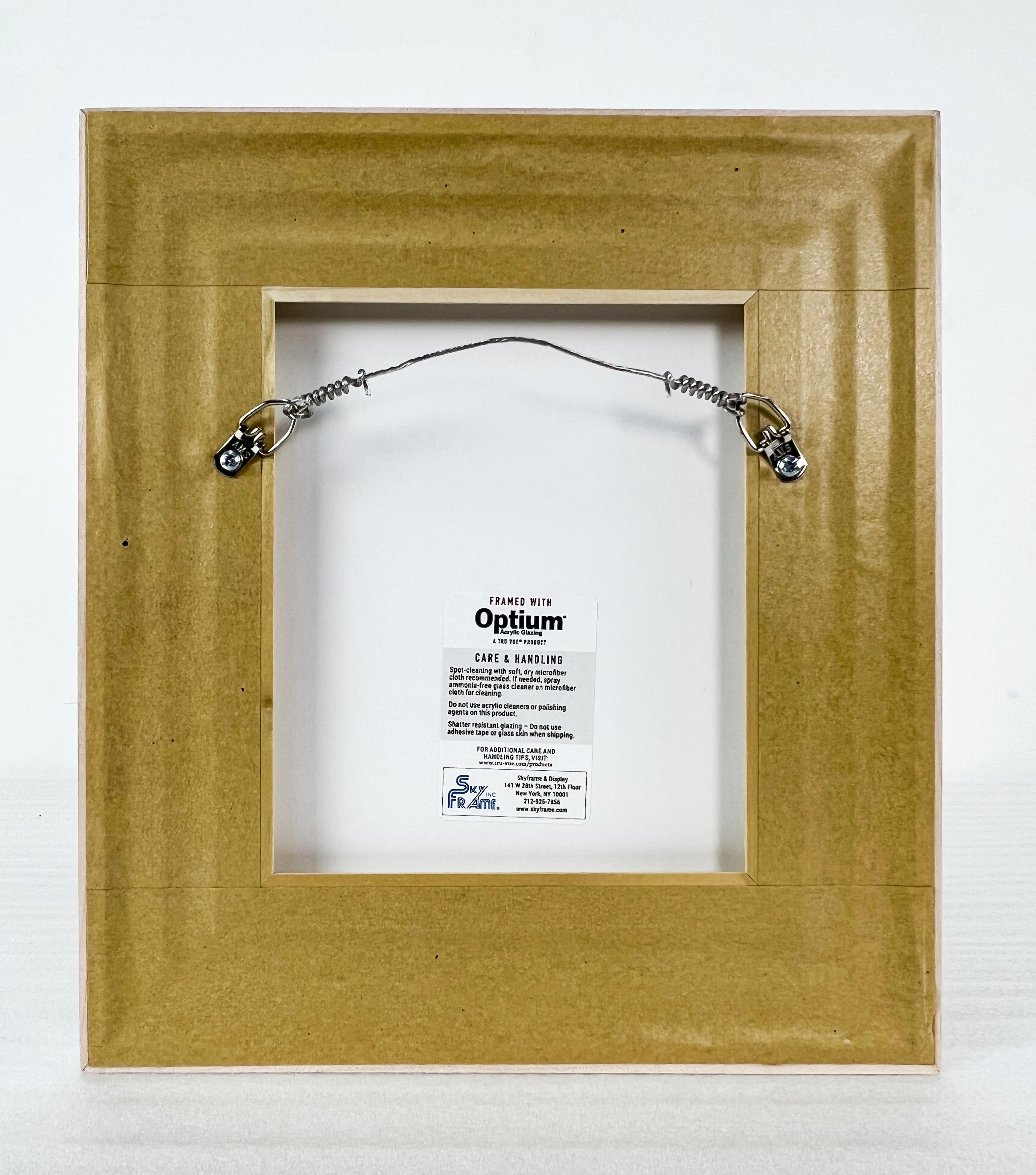 Listing includes framing with museum-grade plexi, free express shipping and a 14-day return policy. 

One 4.5 x 3.25 inch unique vintage Kodak print of Jerry Hall (1975). Prints are on active consignment from the estate of Antonio Lopez. Purchase