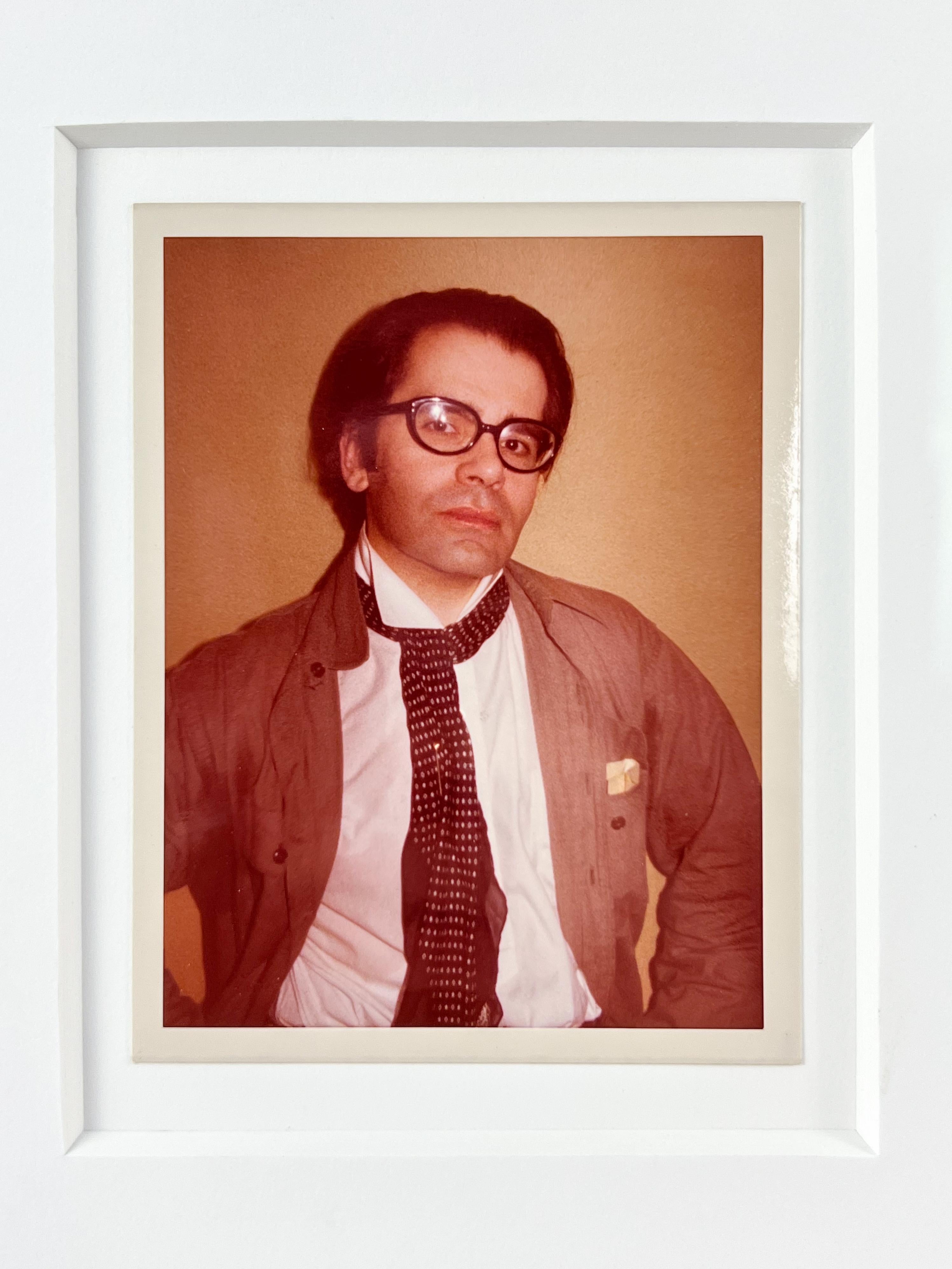 Karl Lagerfeld (Braun), Portrait Photograph, von Antonio Lopez