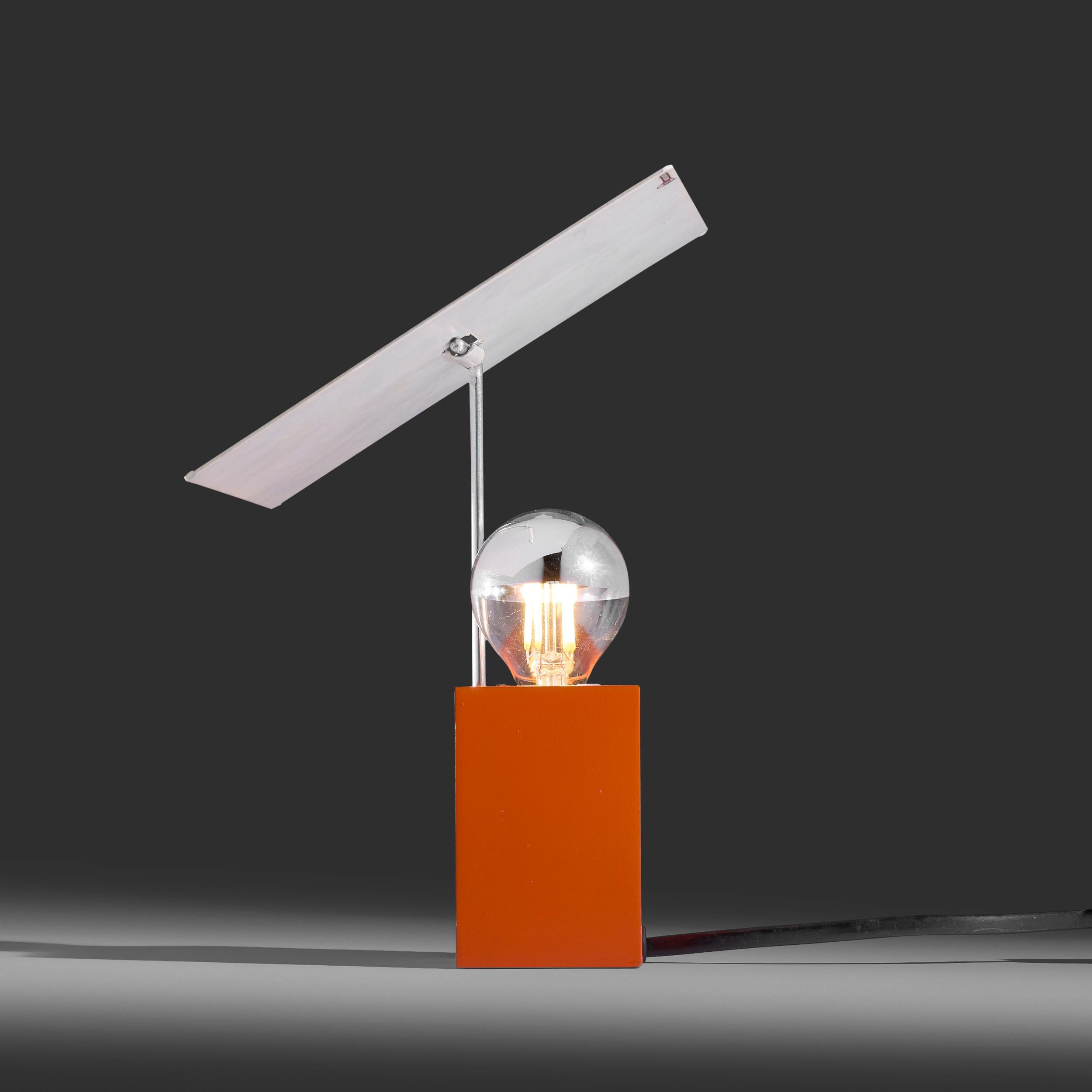 Antonio Macchi Cassia Table lamp, model 610 Arteluce Italy, 1973 (Aluminium) im Angebot