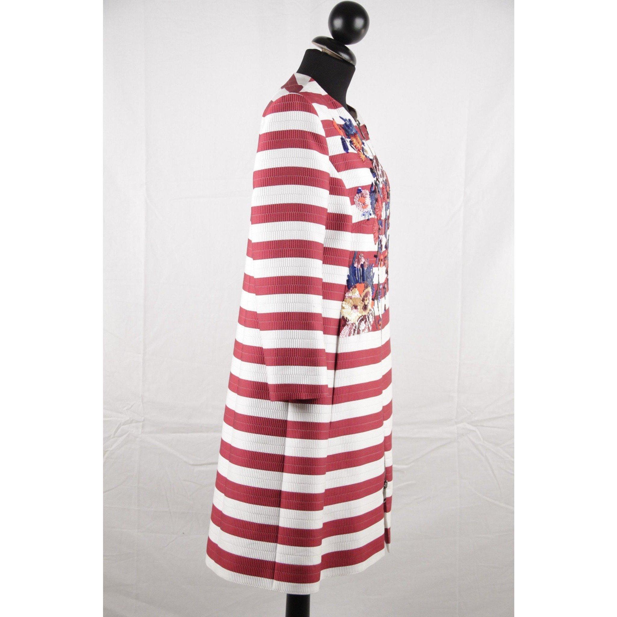 ANTONIO MARRAS Striped GrosGrain EMBROIDERED COAT w/ Zip Front SIZE 38 In Excellent Condition In Rome, Rome