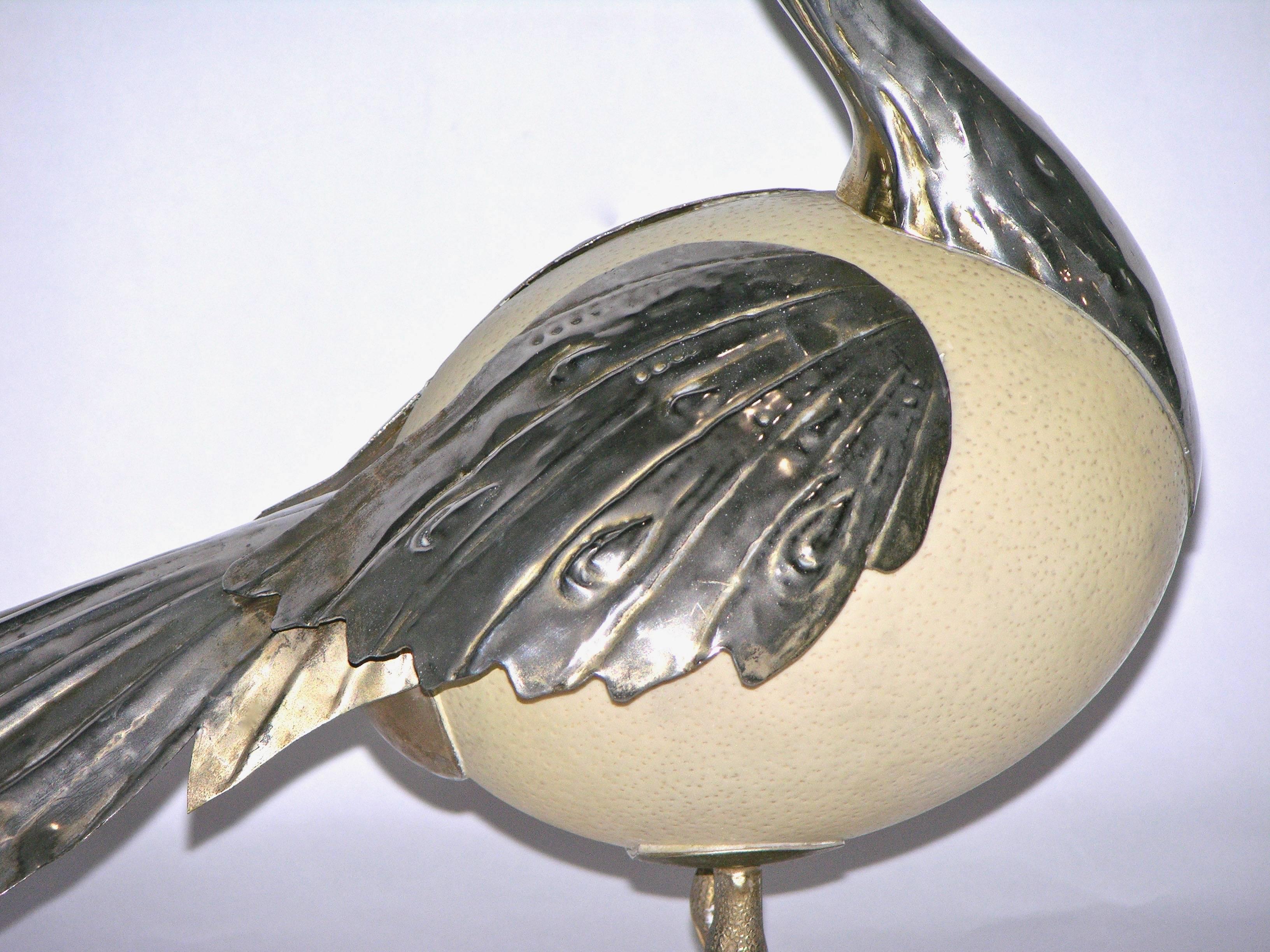 Antonio Pavia 1970s Italian Silver Plated Cream Bird Sculpture with White Crest For Sale 3