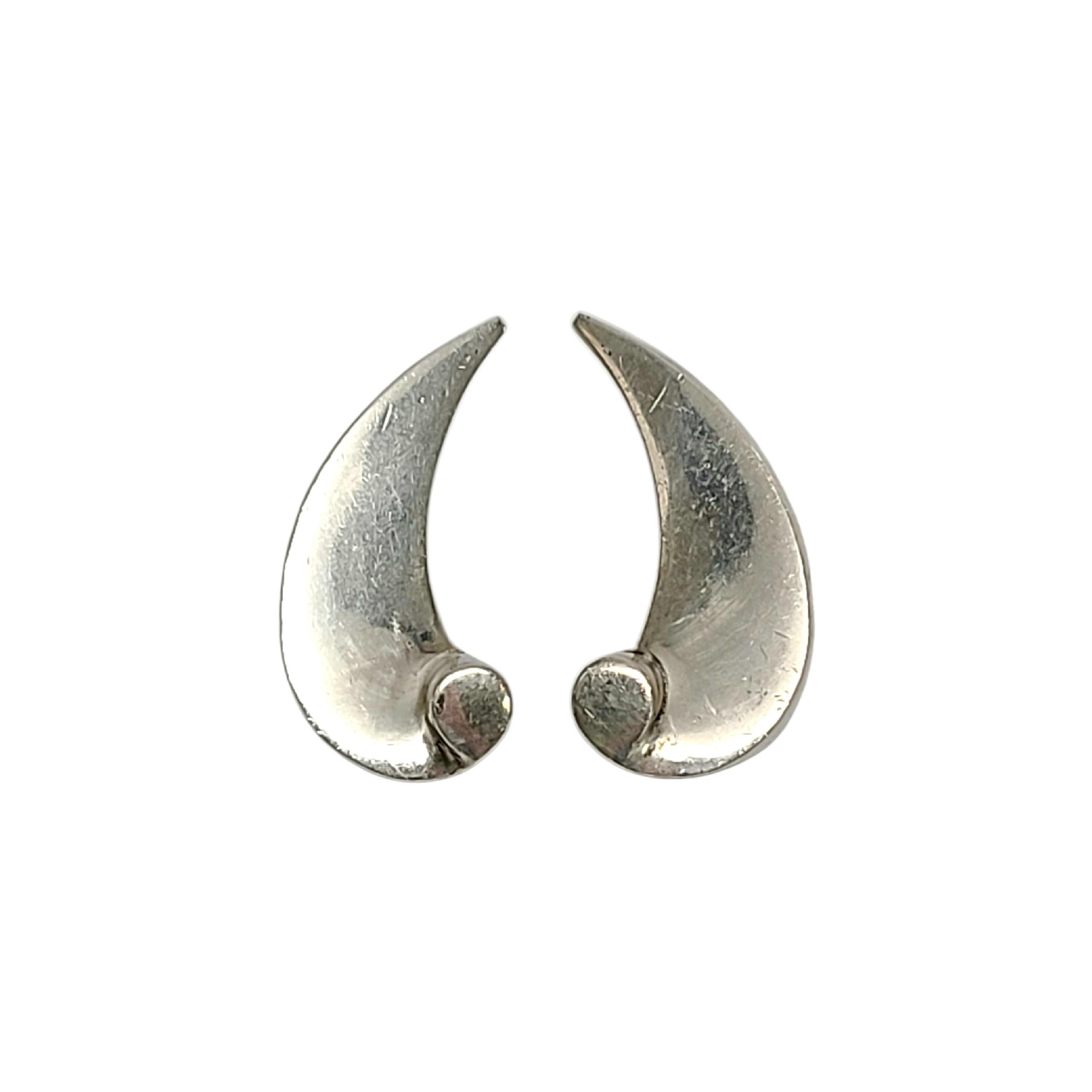 Taxco, Mexico 970 silver Wave Design screwback earrings by Antonio Pineda.

These screwback earrings feature renowned master silversmith Antonio Pineda's iconic wave design.

Measures approx 1 1/8
