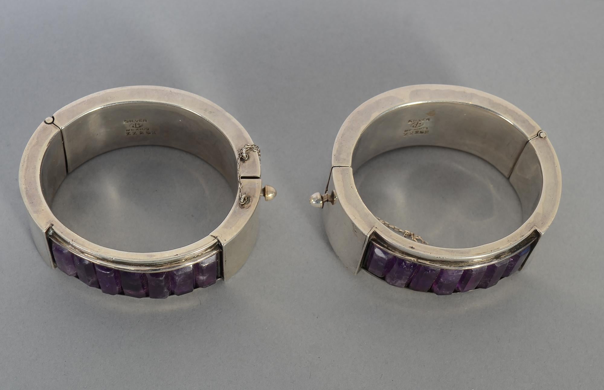 Antonio Pineda Pair of Sterling Silver and Amethyst Hinged Bangle Bracelets In Excellent Condition In Darnestown, MD