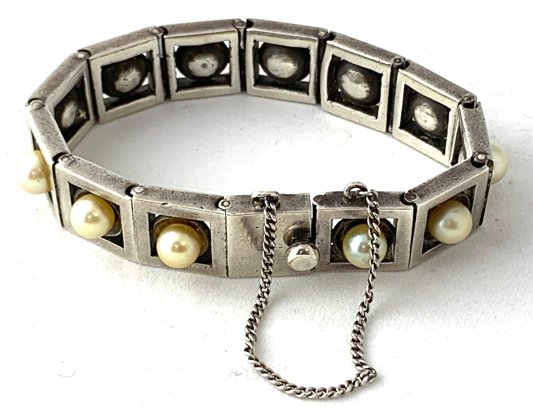 Modernista Set di bracciali A Link in argento sterling con perle di Antoñio Pineda in vendita