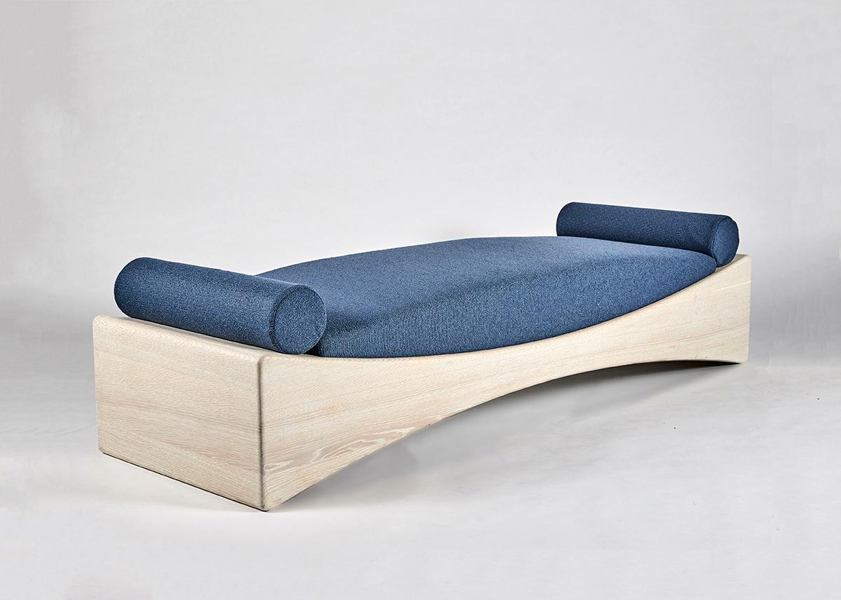 Italiano Antonio Pio Saracino, Arc, Letto da giorno contemporaneo in Oak Oak sbiancato, Italia, 2022 in vendita