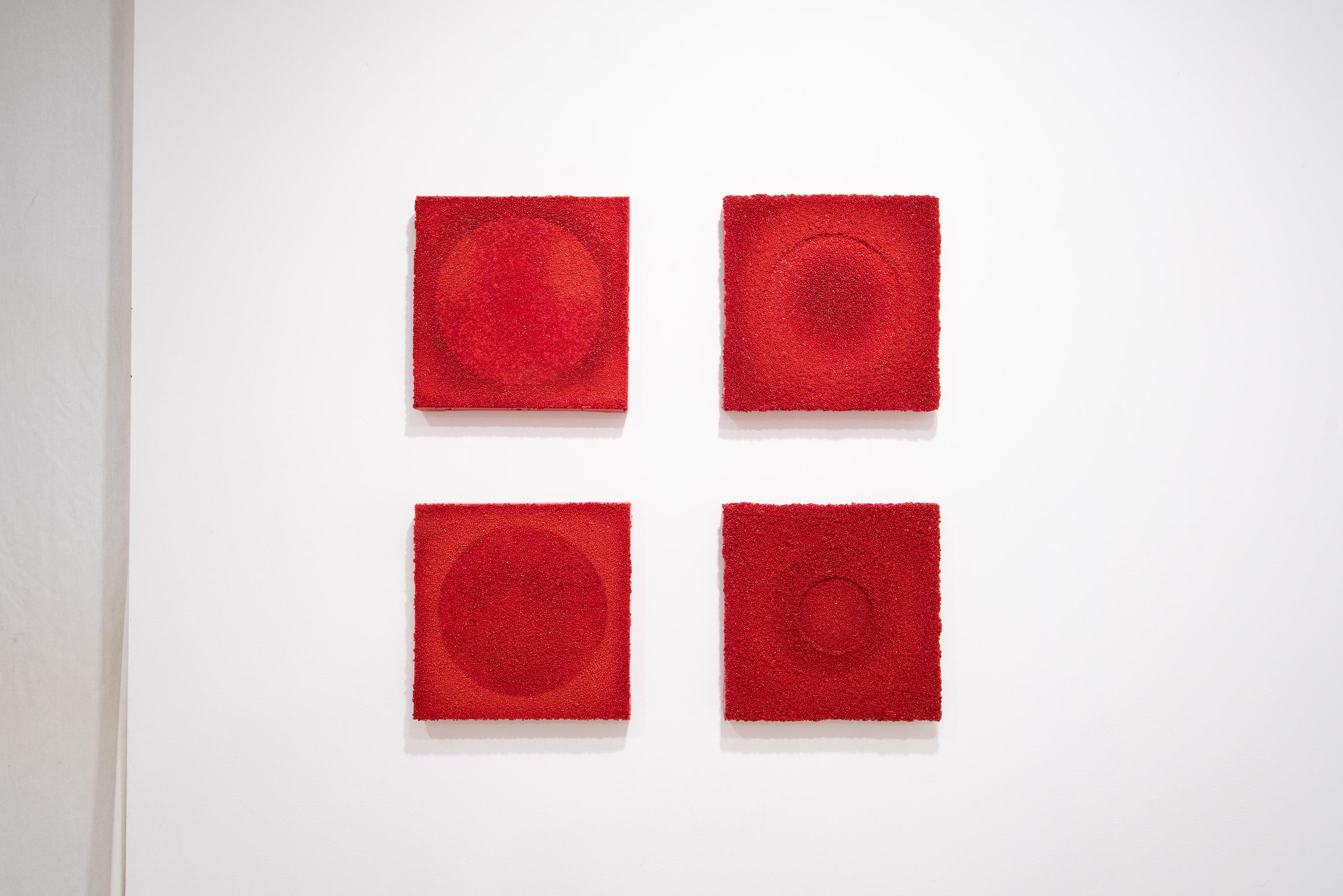Tantra 99: pintura escultura mandala abstracta minimalista, planeta círculo rojo en venta 3