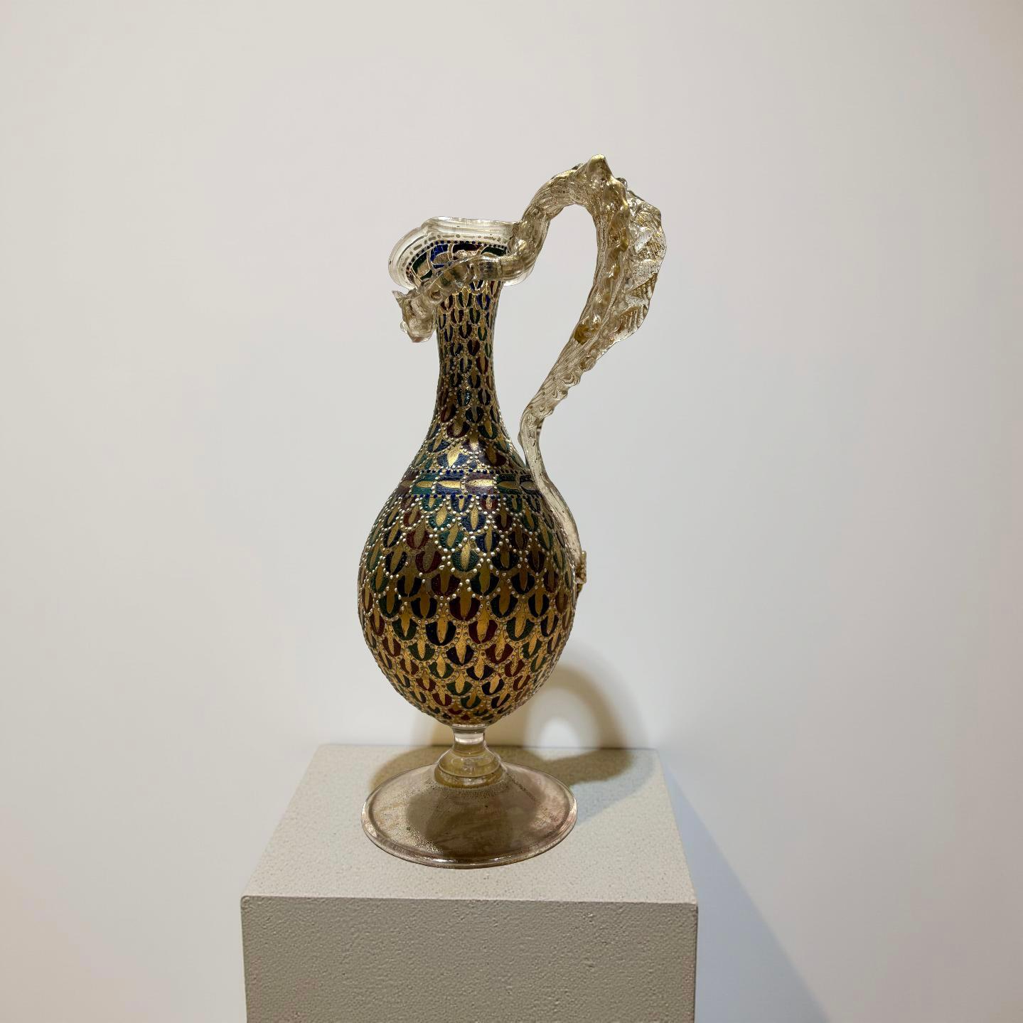 Néo-Renaissance Antonio Salviati  Amphore en verre de Murano, or et émail 19e siècle en vente