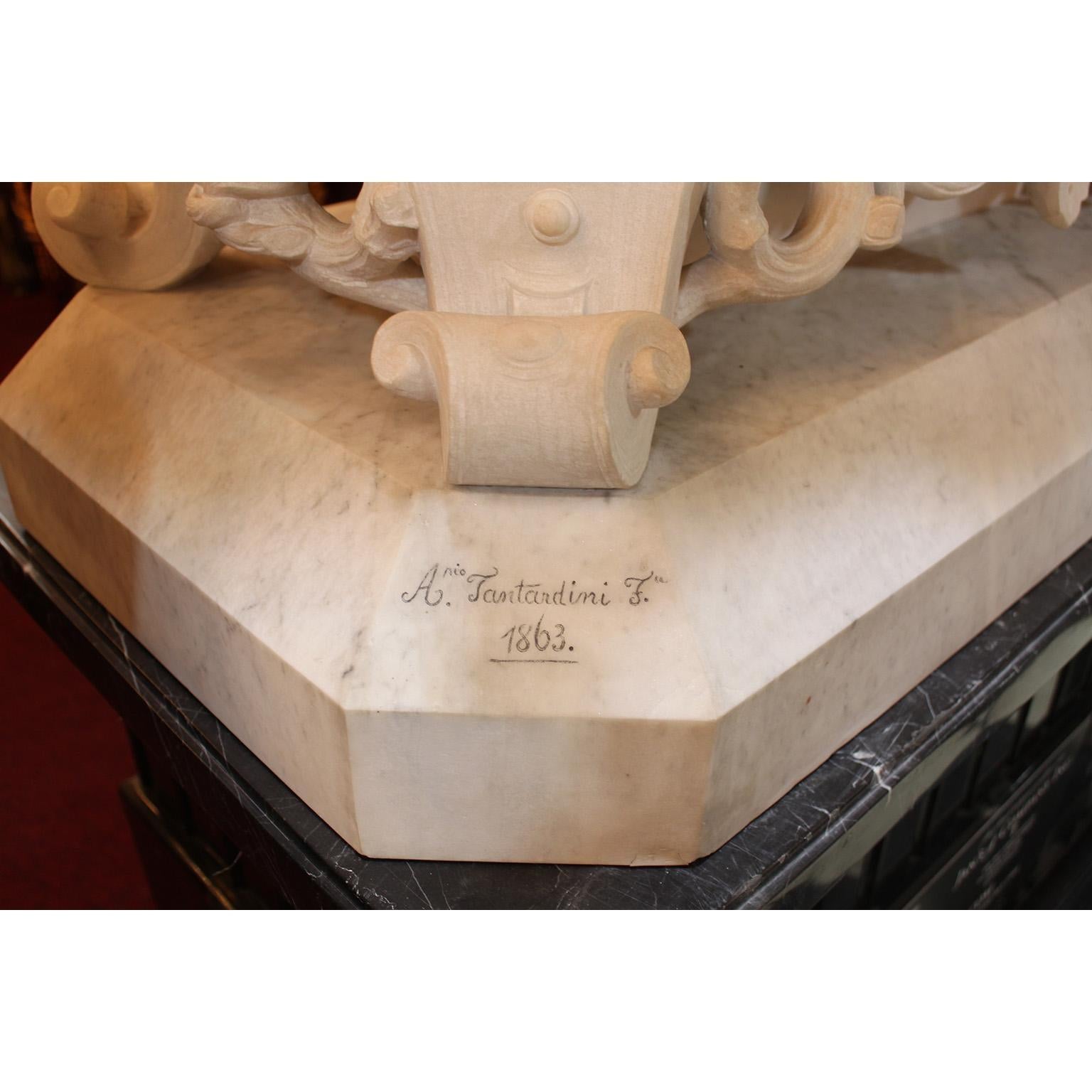 Italienische Marmorskulptur in Lebensgröße aus dem 19. Jahrhundert, Kinder aufrib, A. Tantardini im Angebot 10