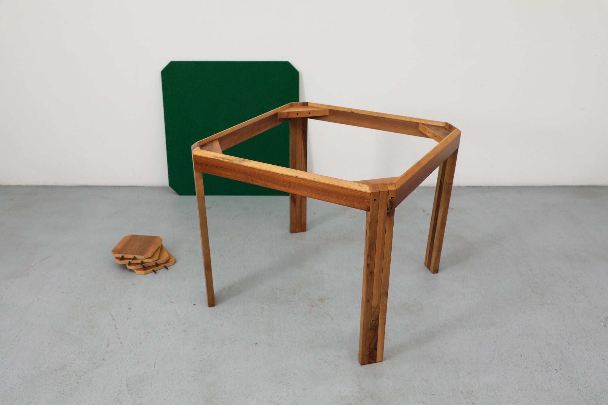 Table de jeu des années 1980 avec plateau réversible et quatre fauteuils en cuir Antonio Virgilio en vente 12
