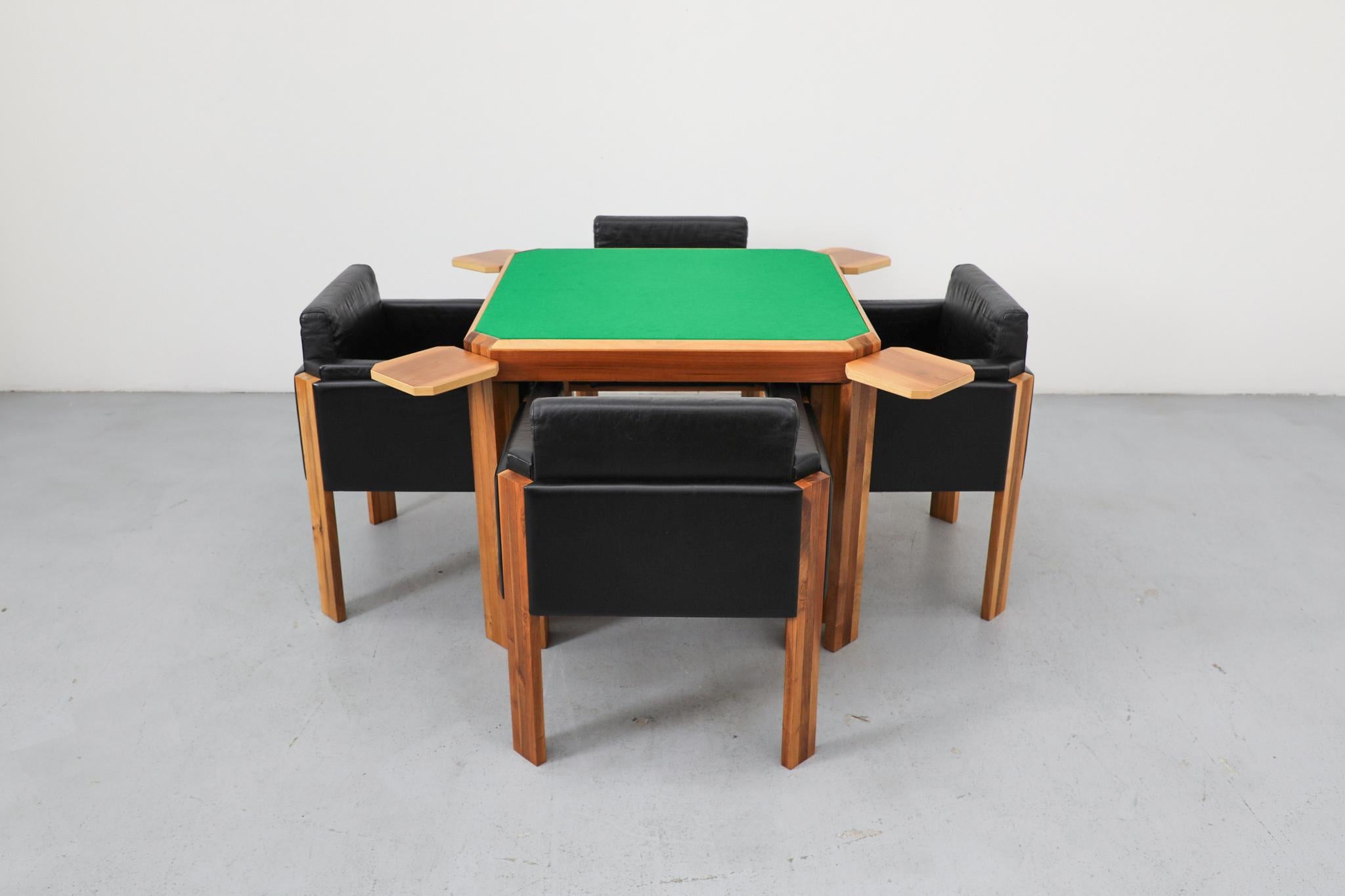 Mid-Century Modern Table de jeu des années 1980 avec plateau réversible et quatre fauteuils en cuir Antonio Virgilio en vente