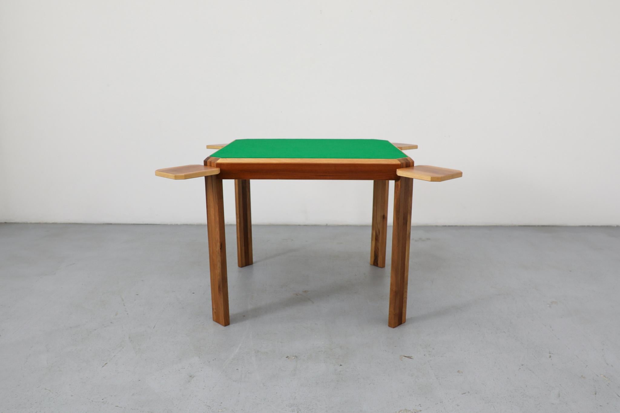 italien Table de jeu des années 1980 avec plateau réversible et quatre fauteuils en cuir Antonio Virgilio en vente