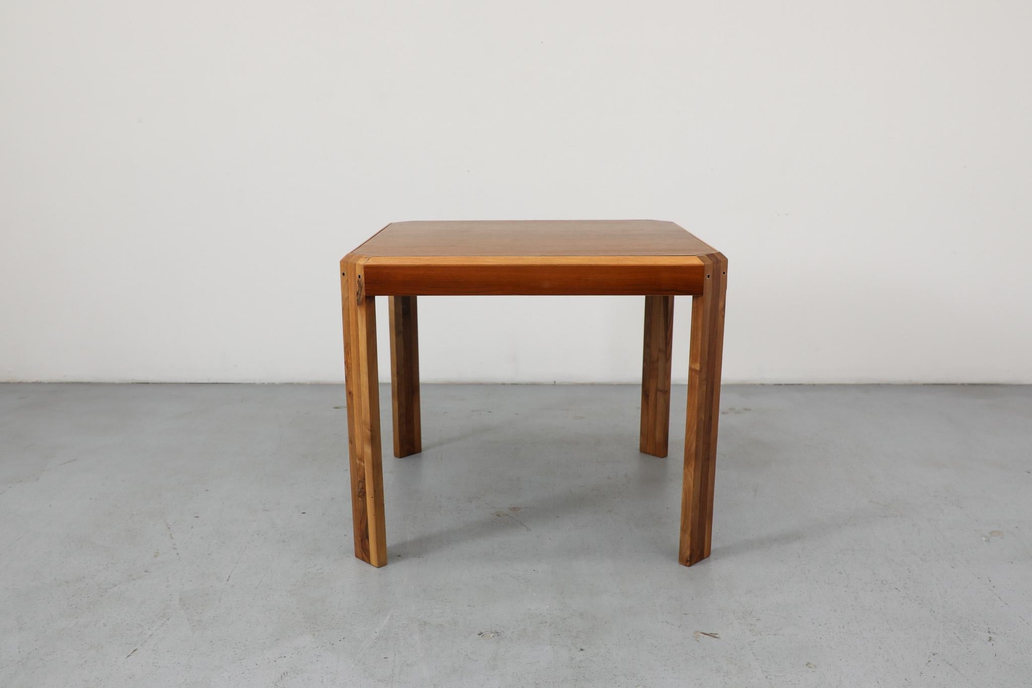 Table de jeu des années 1980 avec plateau réversible et quatre fauteuils en cuir Antonio Virgilio en vente 1