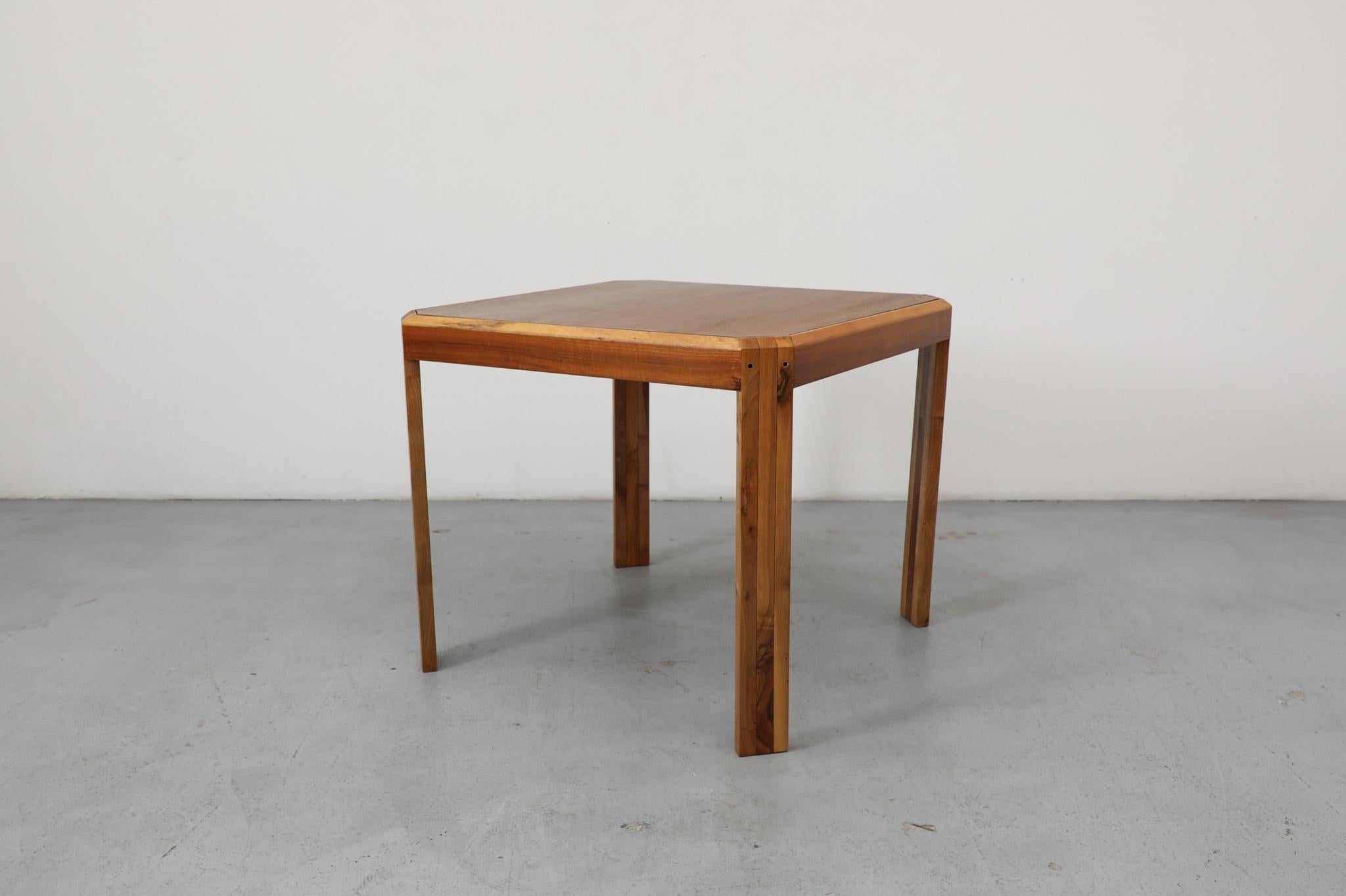 Table de jeu des années 1980 avec plateau réversible et quatre fauteuils en cuir Antonio Virgilio en vente 2