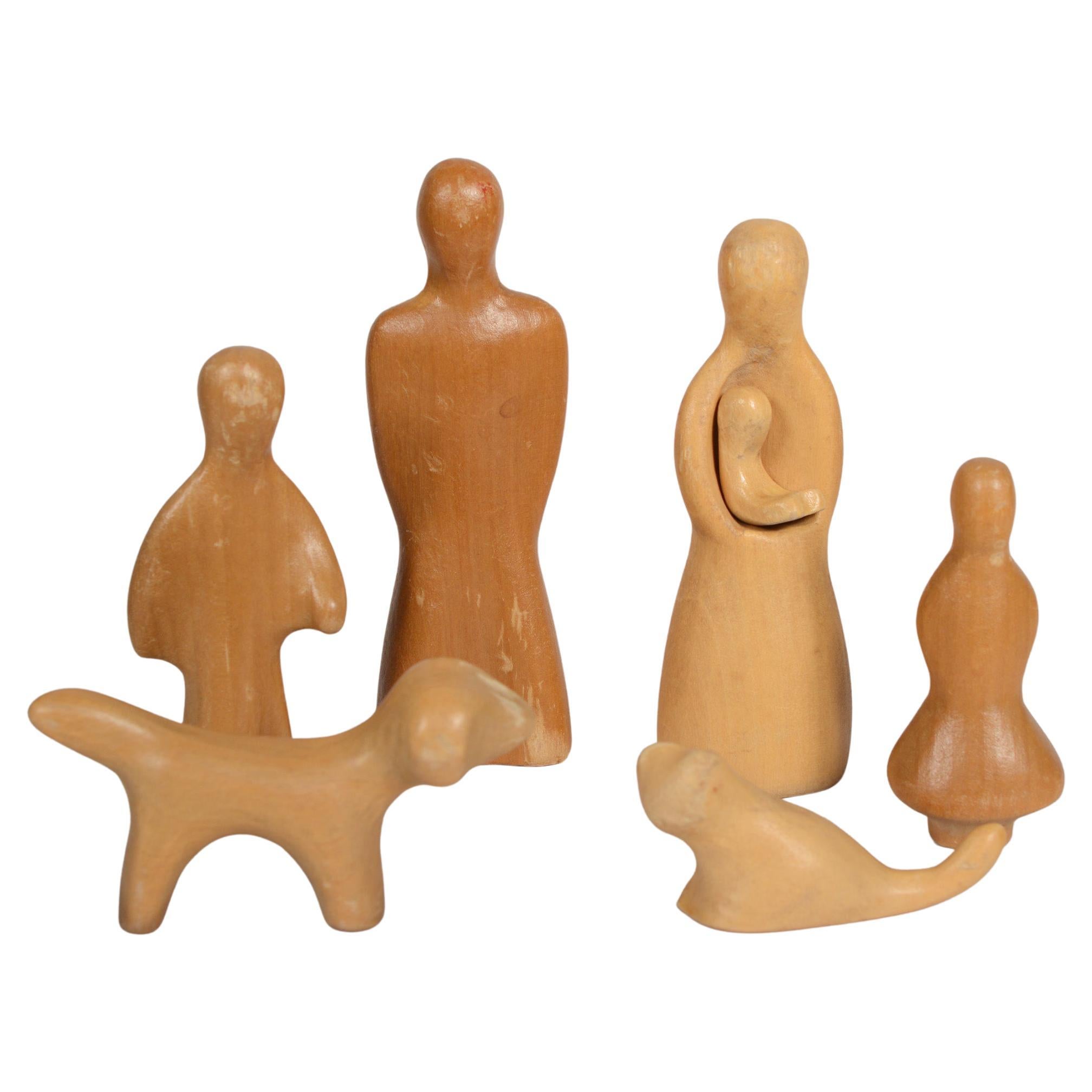 Antonio Vitali Wood Toy Family Set for Creative Playthings