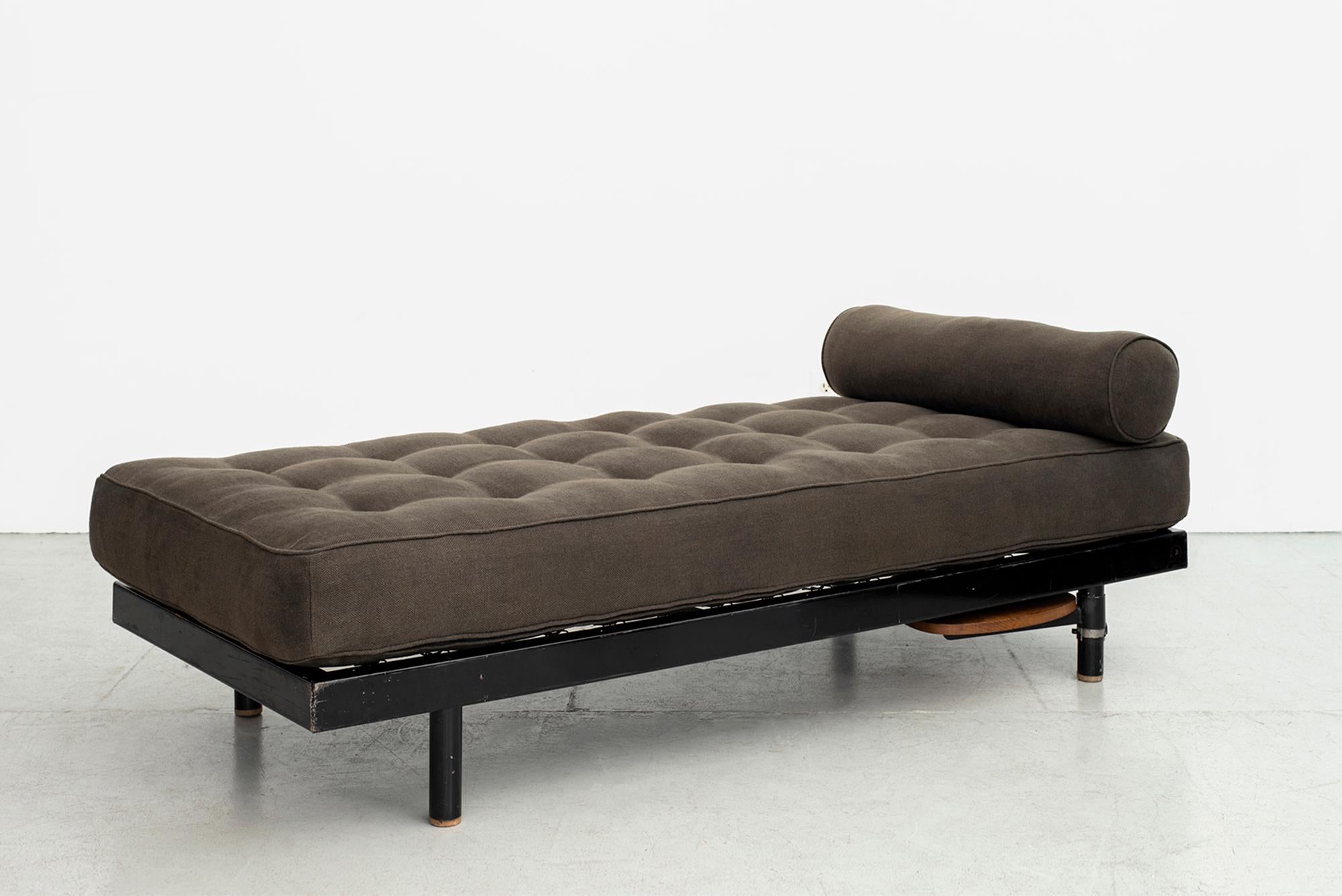 S.C.A.L. Antony daybed with pivoting table designed by Jean Prouvé and Charlotte Perriand. Manufactured by Ateliers Prouvé, France, circa 1952.
Newly upholstered.