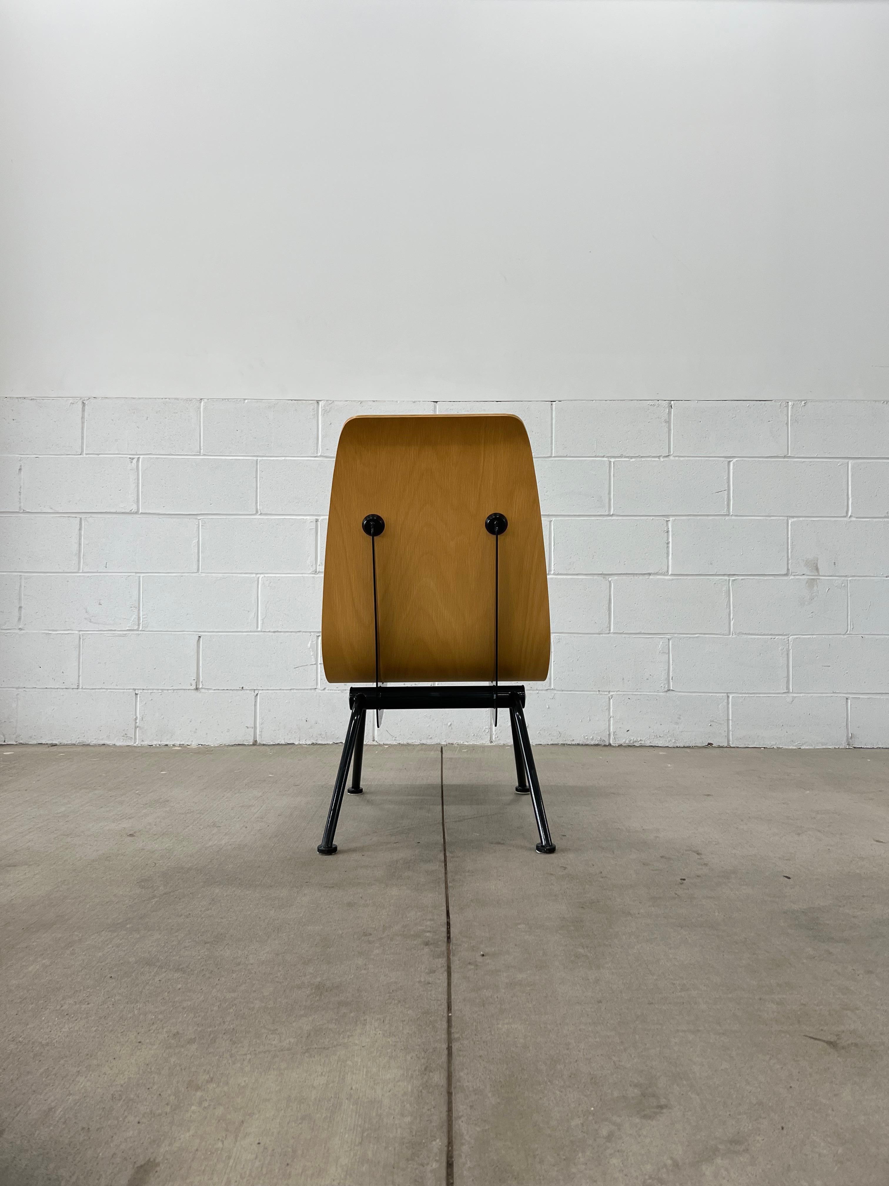 Mid-Century Modern Chaise longue Antony de Jean Prouvé pour Vitra