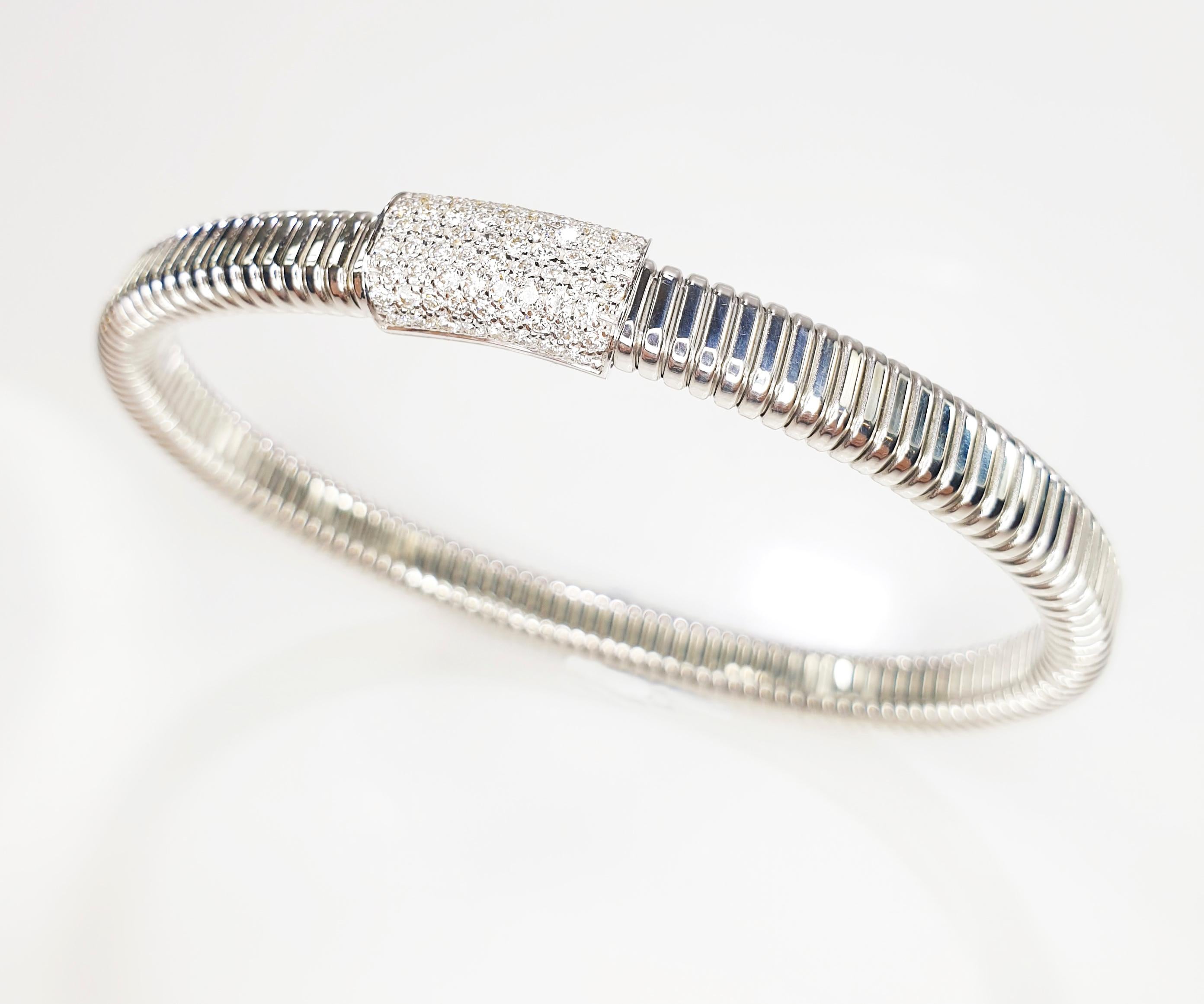 Antora Tubogas 18 Karat White Gold and Diamonds bracelet In condizioni Nuovo in vendita a Bilbao, ES