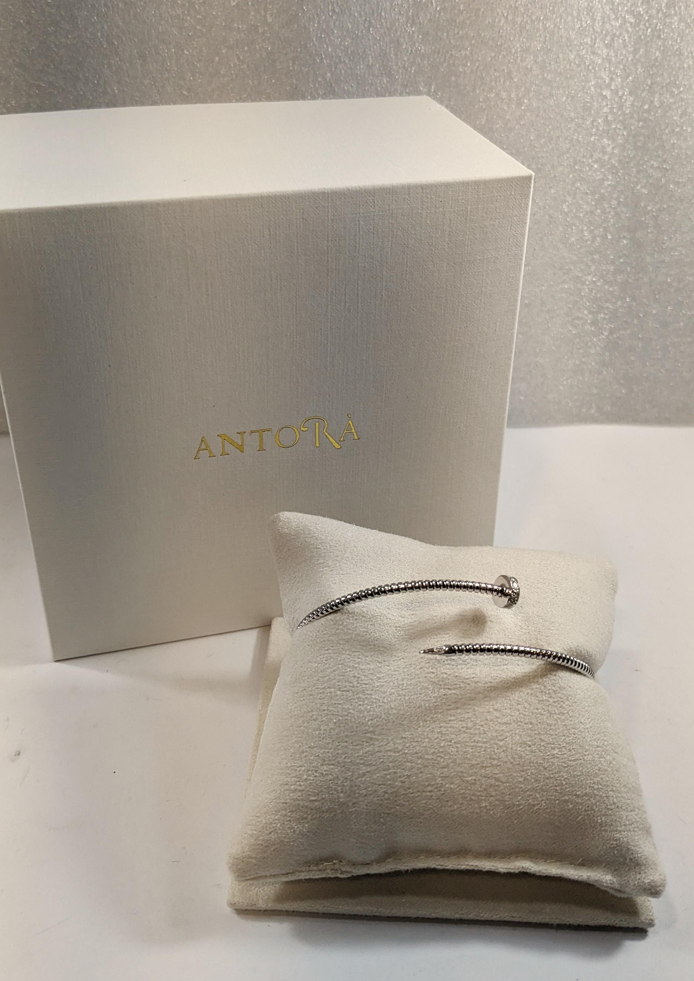 Antora Tubogas Armreif aus 18 Karat Weißgold und Diamanten mit Diamanten (Brillantschliff)