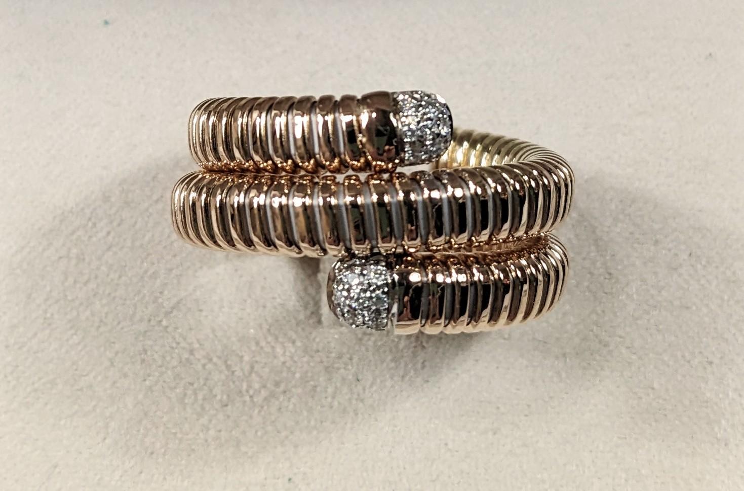 Antora Tubogas Ring aus 18k Weißgold und Pavée-Diamanten im Angebot 10