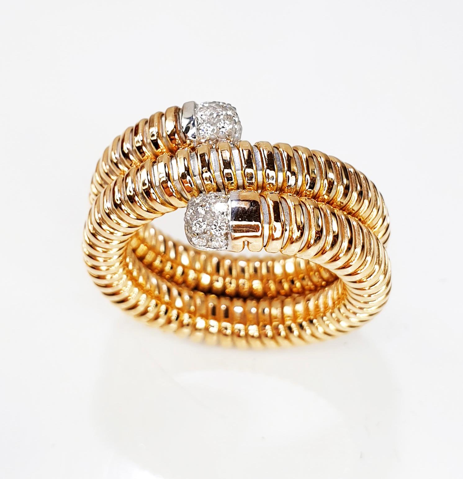 Antora Tubogas Ring aus 18k Gelbgold und Pavée-Diamanten (Brillantschliff) im Angebot