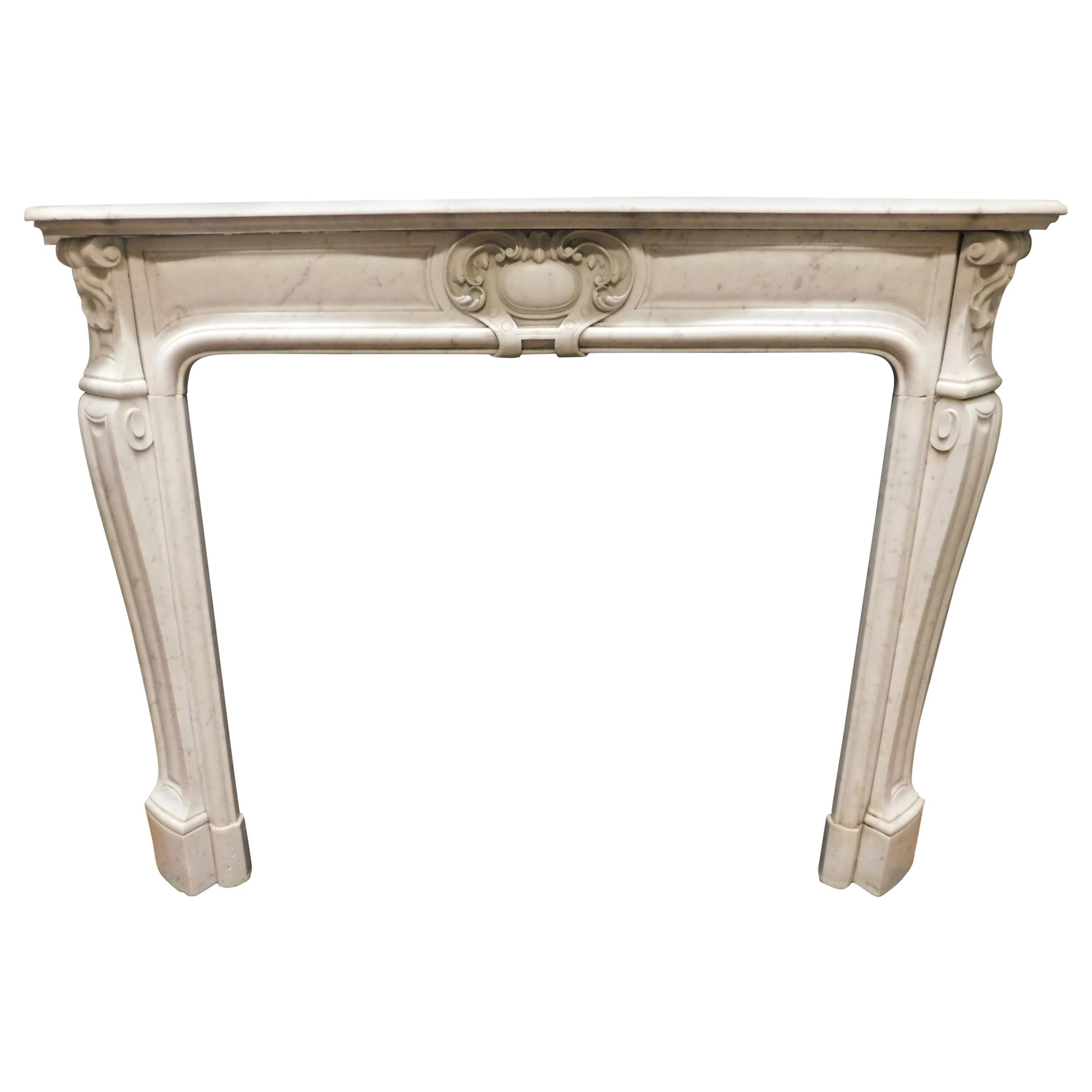 Antqiue Fireplace Mantel in White Carrara Marble, 1800 Italy