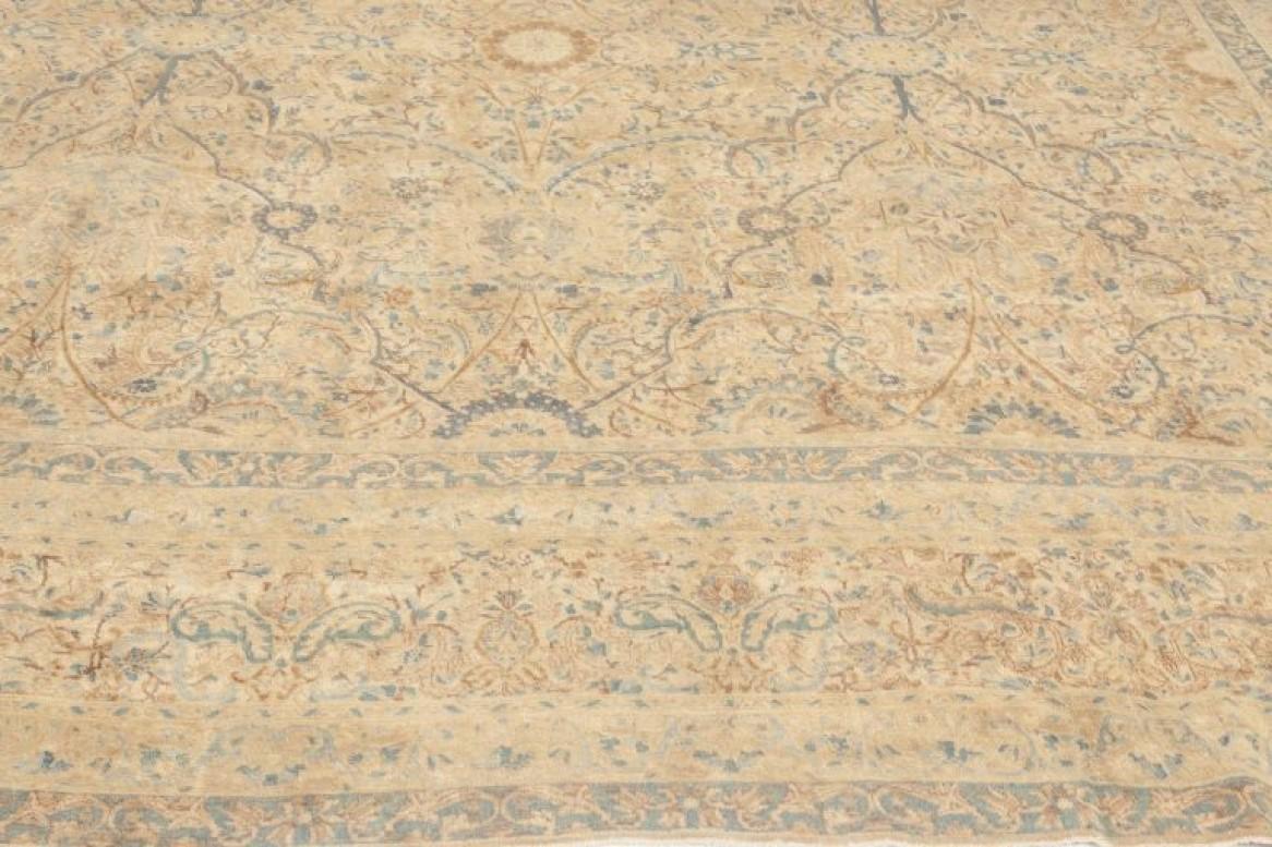 Tapis persan Kirman ancien noué à la main Doris Leslie Blau Bon état - En vente à New York, NY
