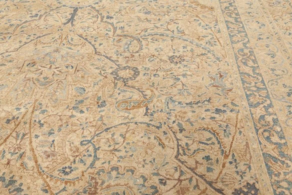 Antique Persian Kirman Hand Knotted Wool Rug For Sale 1