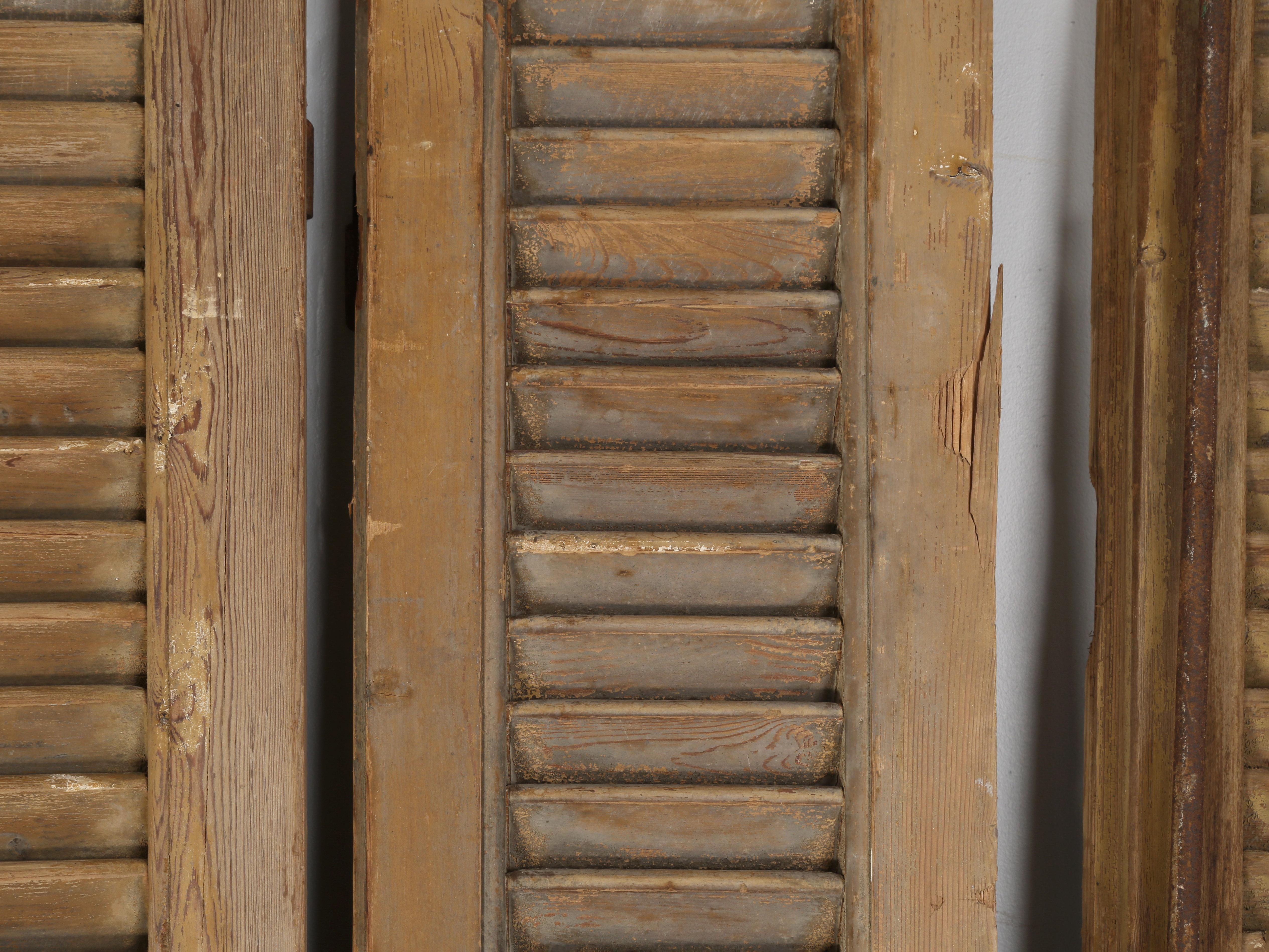 Antque Country French Set of (8) Original Shutters from a Chateau in Brittany In Fair Condition For Sale In Chicago, IL