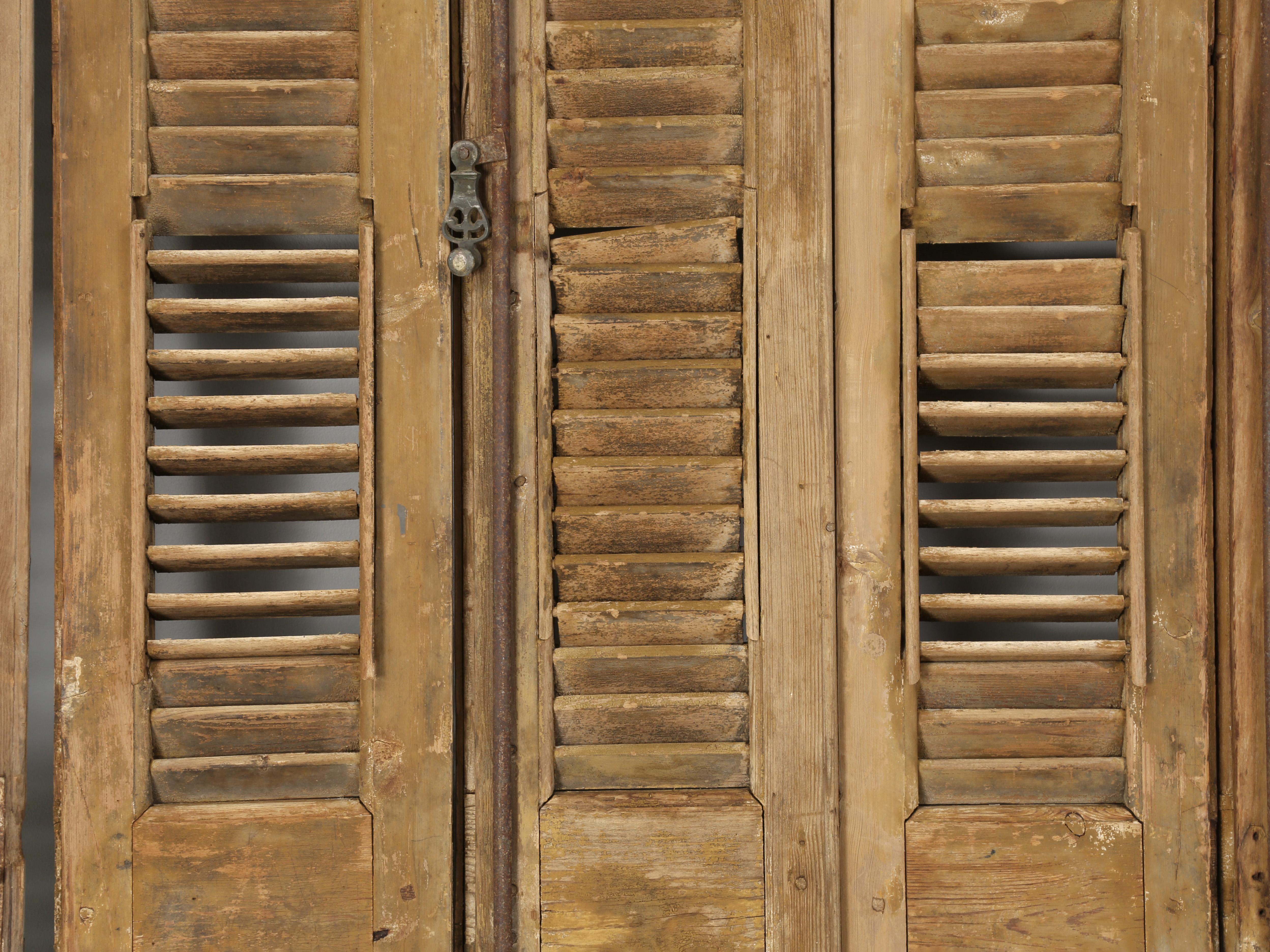 Antque Country French Set of (8) Original Shutters from a Chateau in Brittany For Sale 1