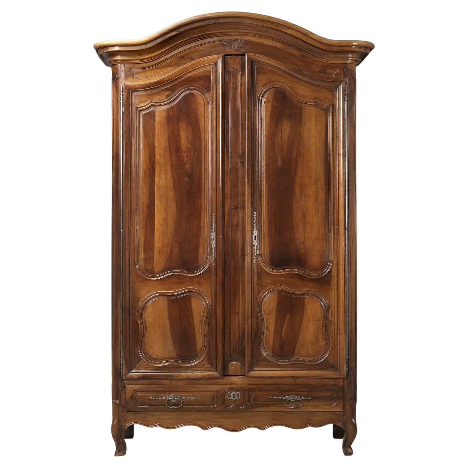 Antique Louis XV Beautiful French Book-Matched Walnut Armoire, circa 1780 