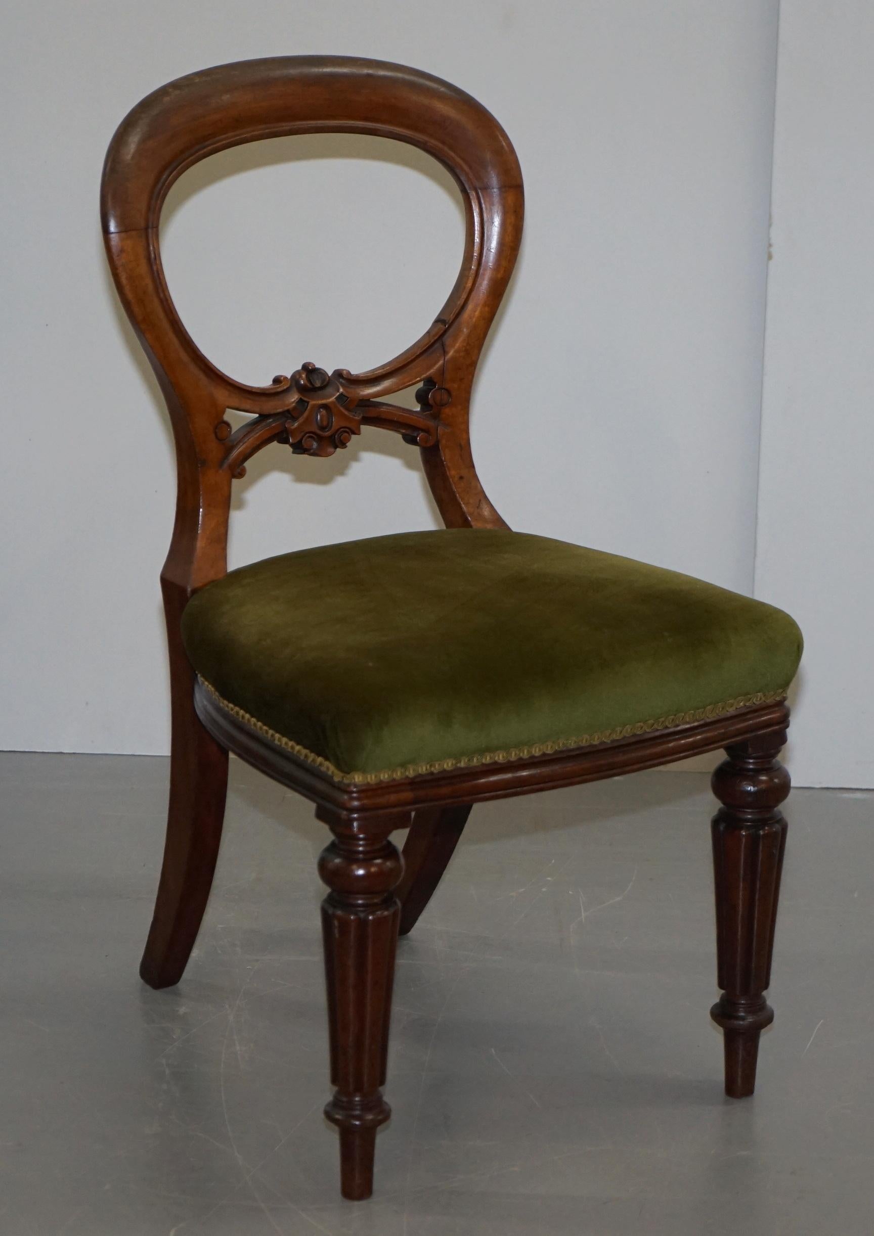 Antque Suite of circa 1860 Victorian Balloon Medallion Back Dining Chairs 4